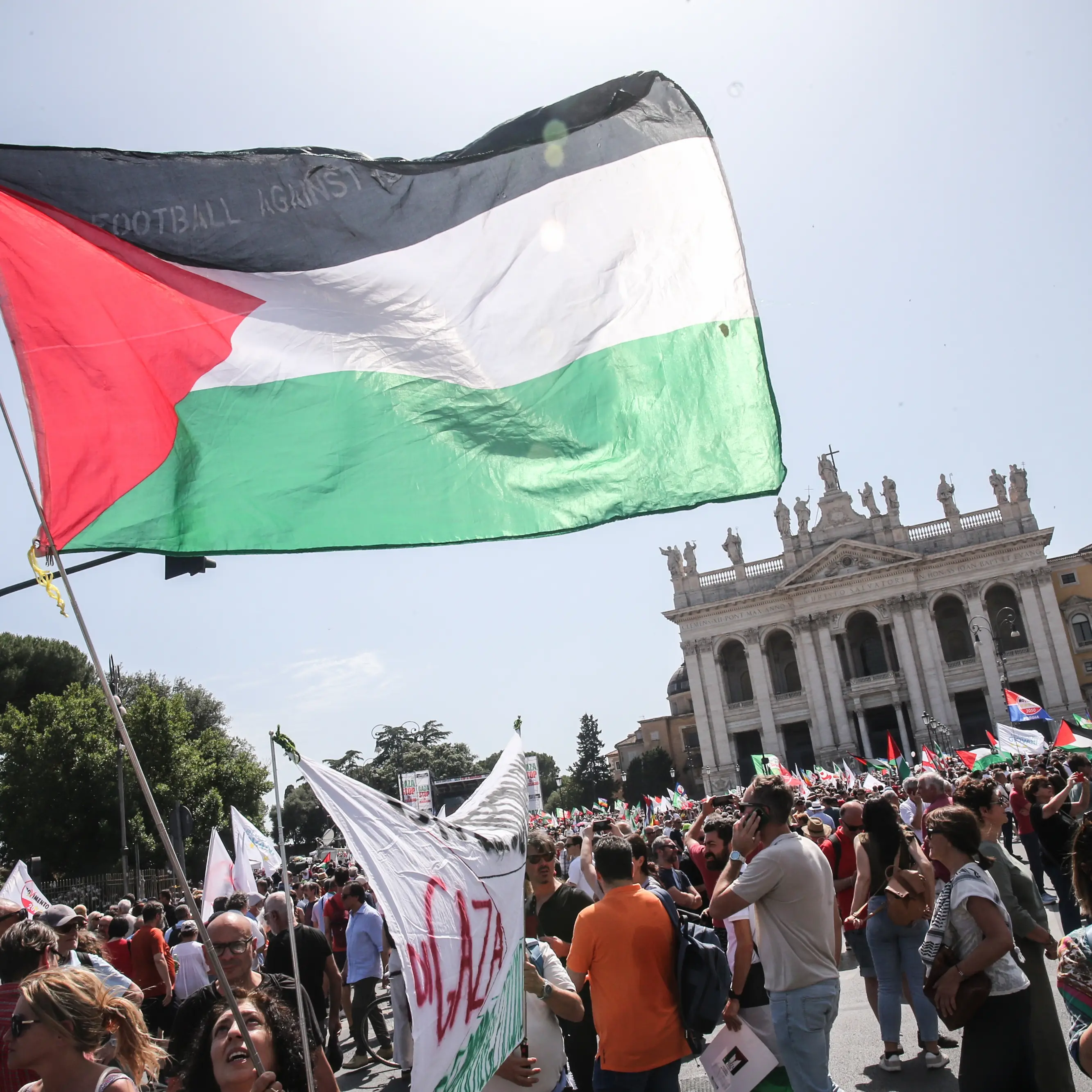 Il lavoro sciopera per Gaza
