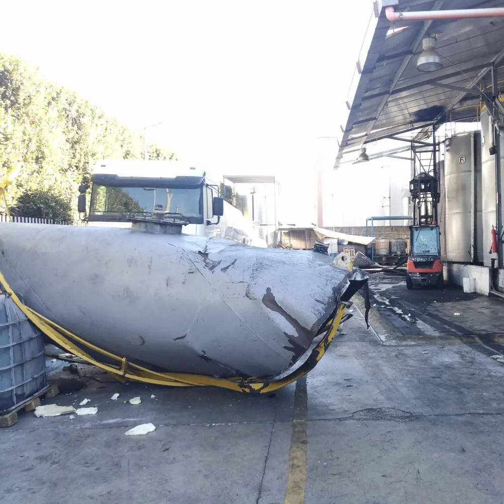 Esplode fabbrica, tre operai morti a Marcianise