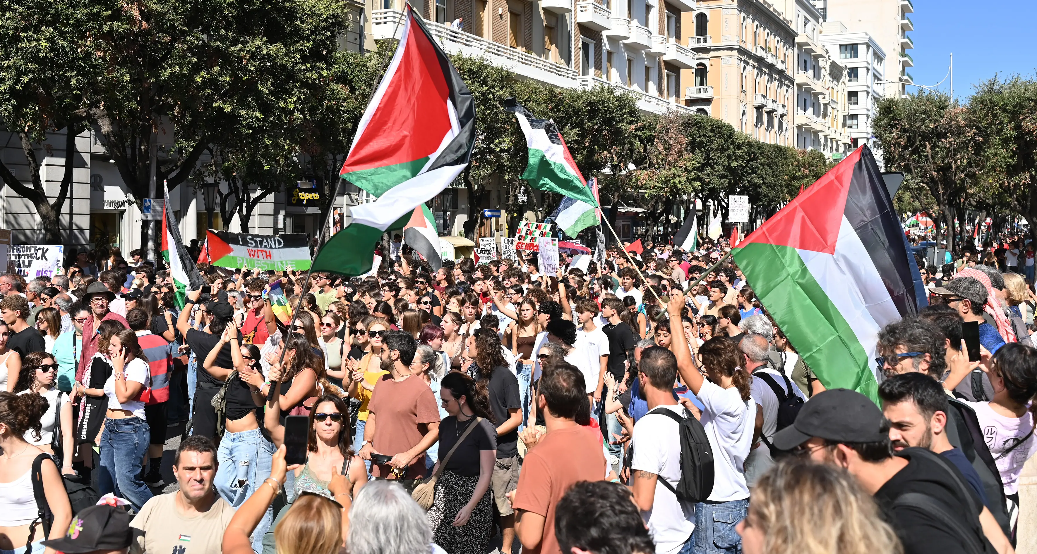 Non fermiamo l’onda per restare umani