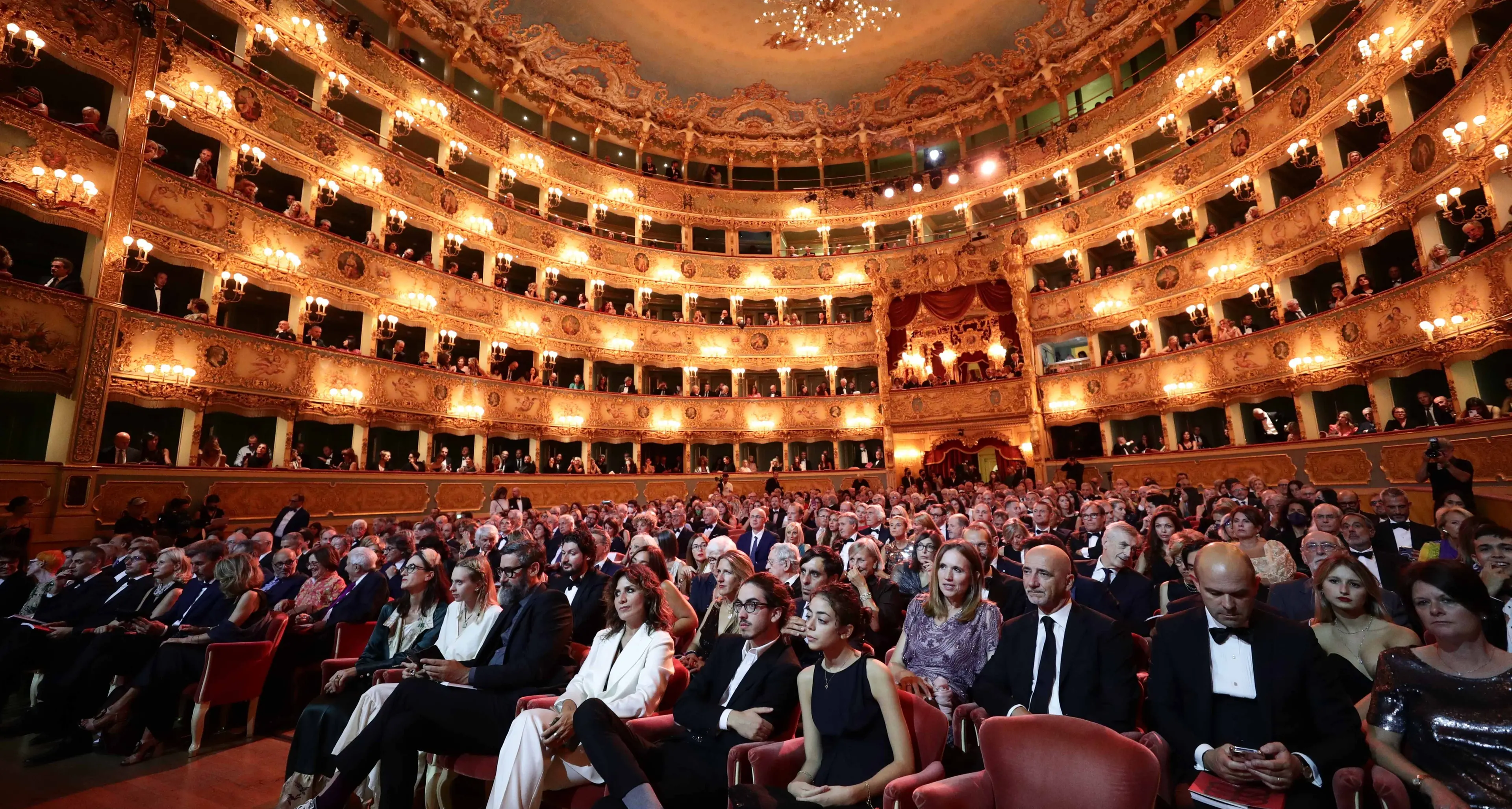 La Fenice, Venezi nominata direttrice musicale. Cgil ed Slc denunciano: “Logiche spartitorie politiche”