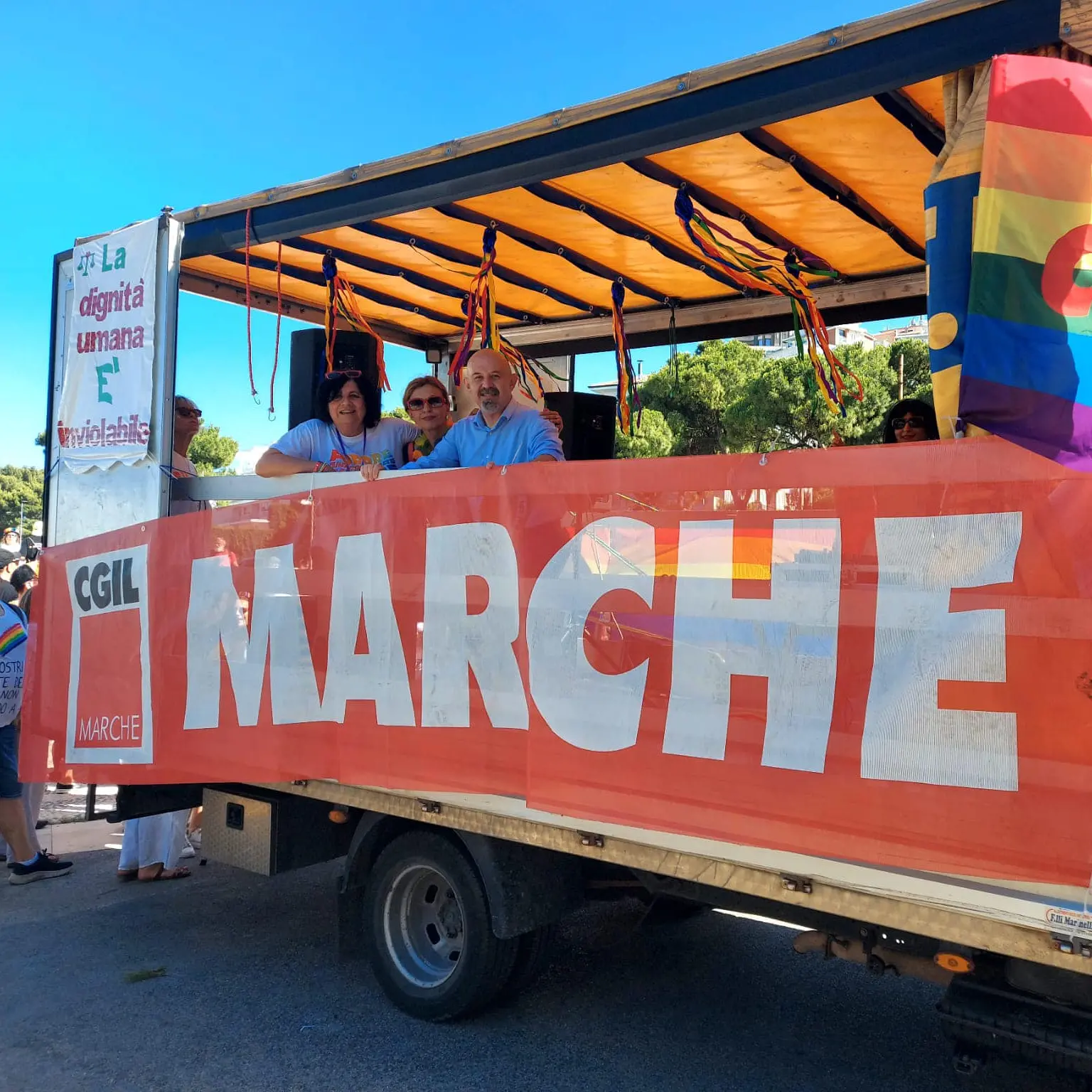 Marche al voto. Santarelli, Cgil: “In ballo un pezzo di democrazia. Altro che rotonde e sagre cittadine”