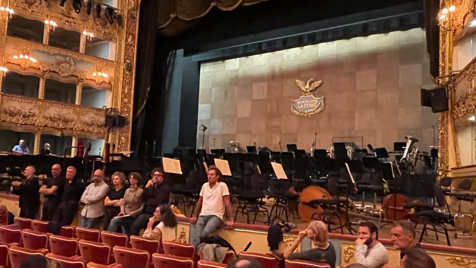 <p>Un momento dell&#39;assemblea sindacale dei lavoratori della Fenice&nbsp;</p>\\n