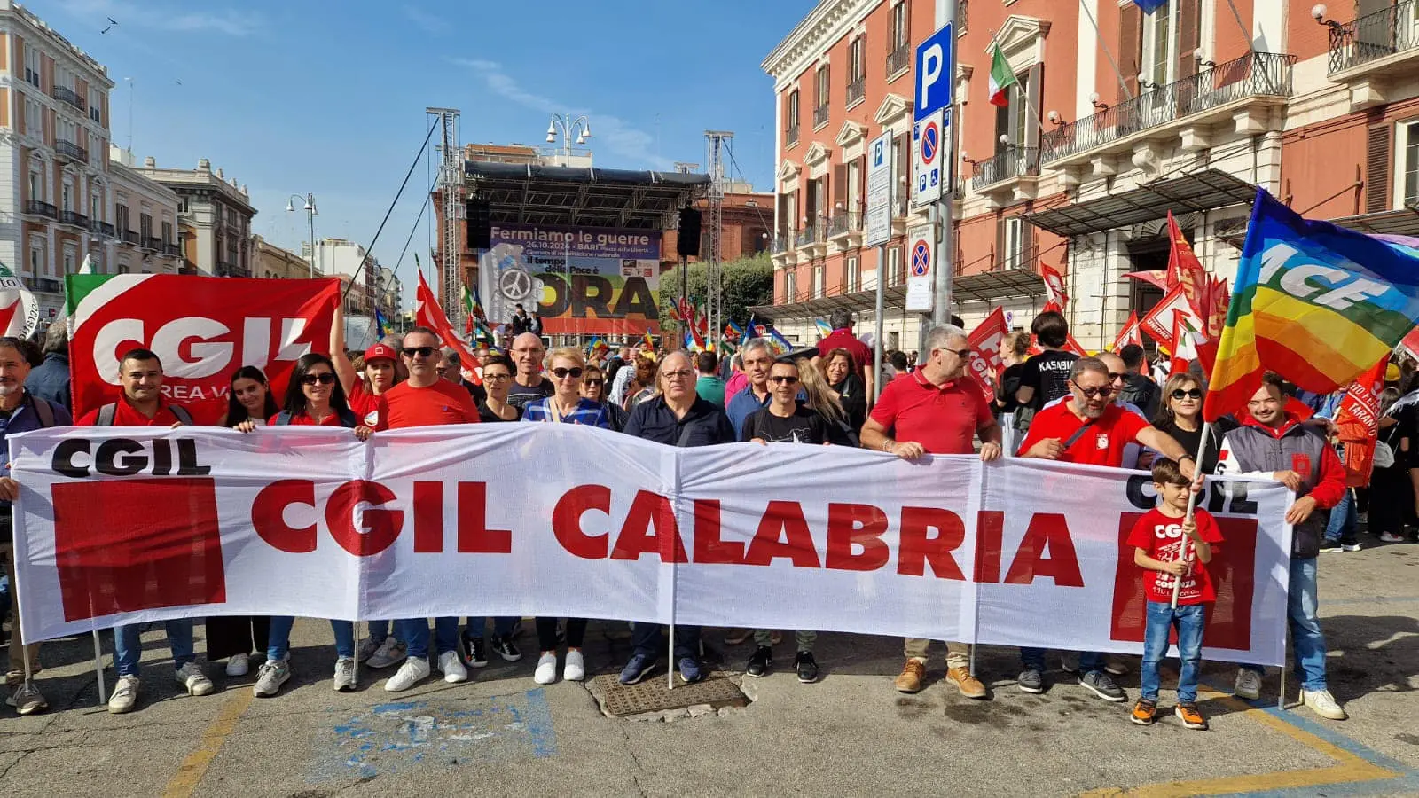 La denuncia della Cgil Calabria: “Qui salari tra i più bassi d’Italia”