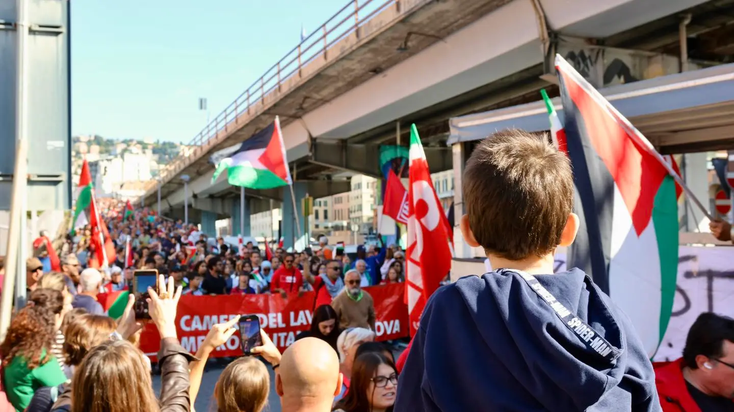 Sciopero: Cgil, più di 2 mln di persone in oltre 100 piazze