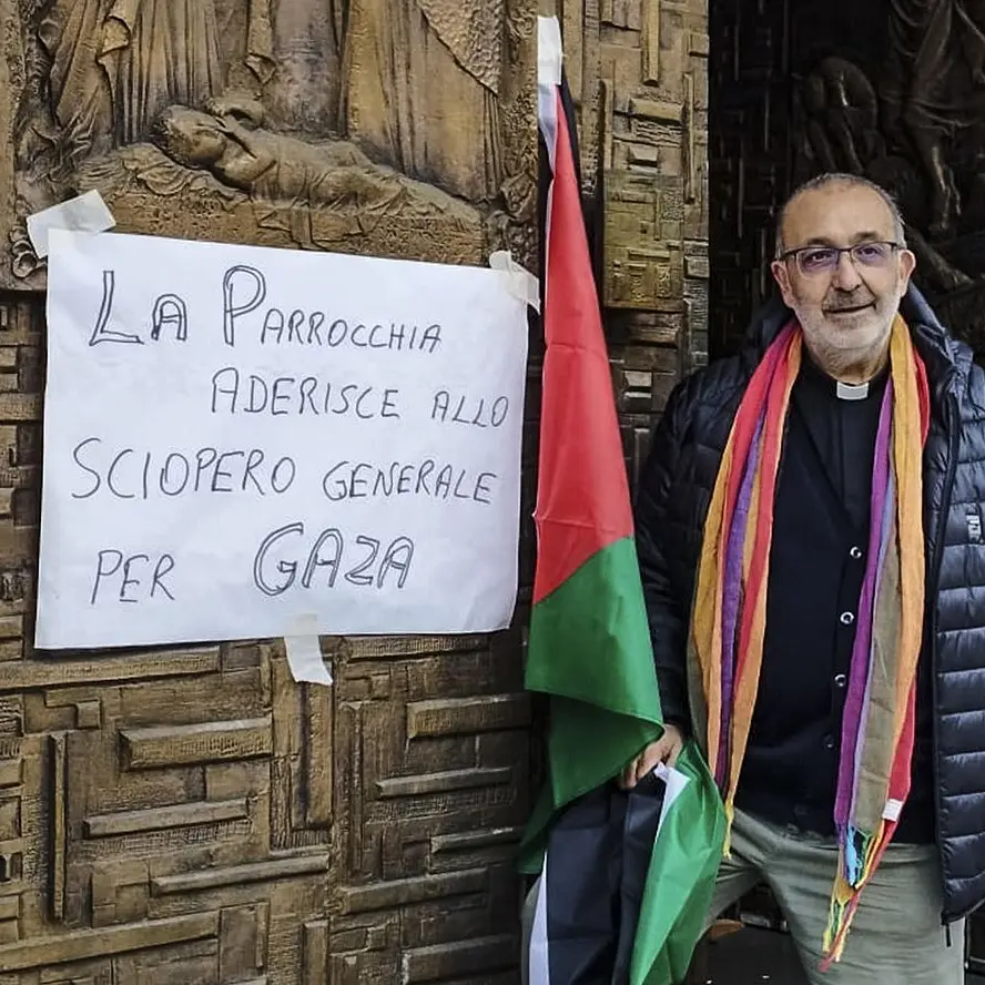 Don Vitaliano Della Sala: le piazze piene sono democrazia