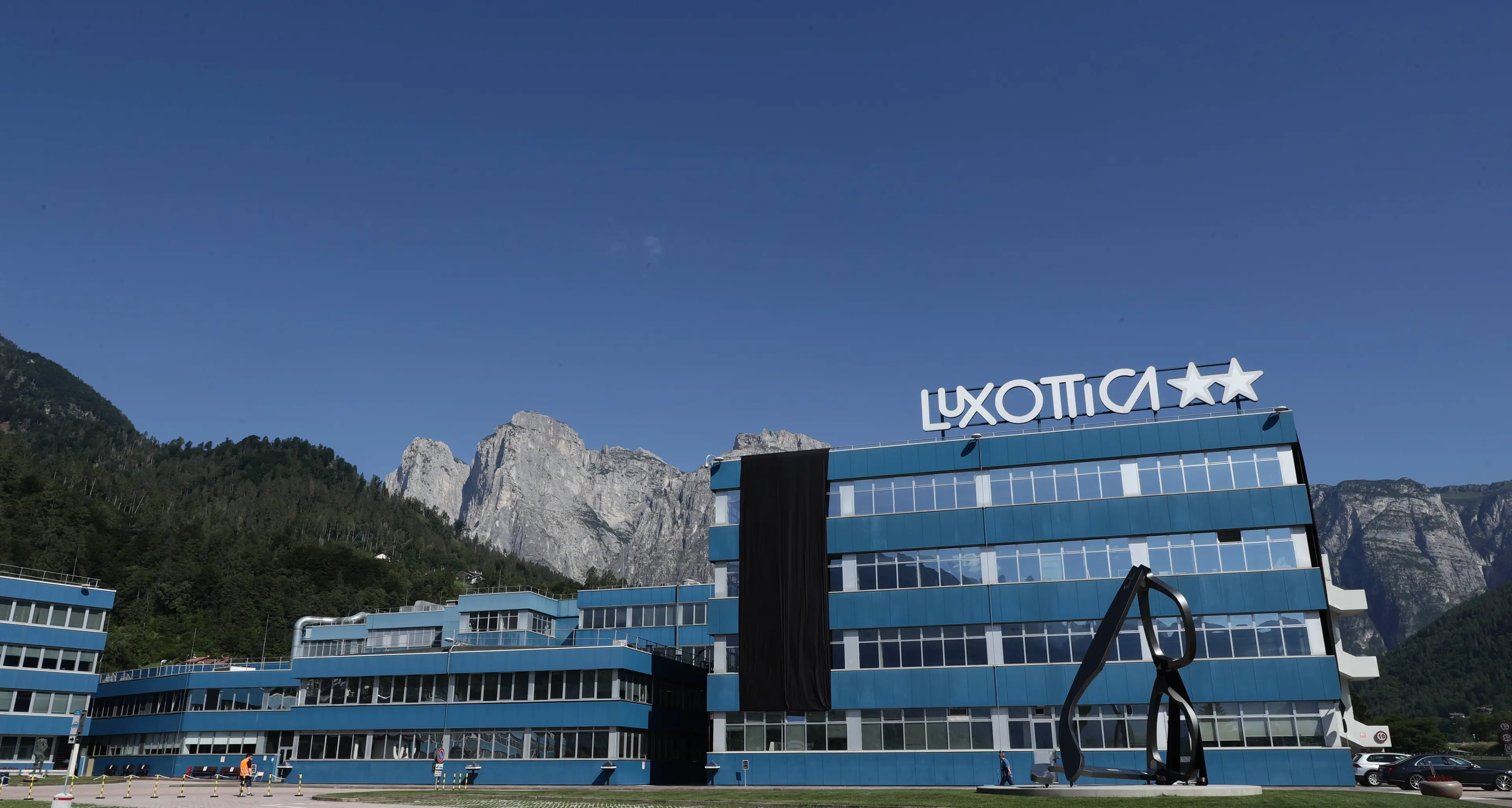 EssilorLuxottica, al via il corso nazionale per le Rsu