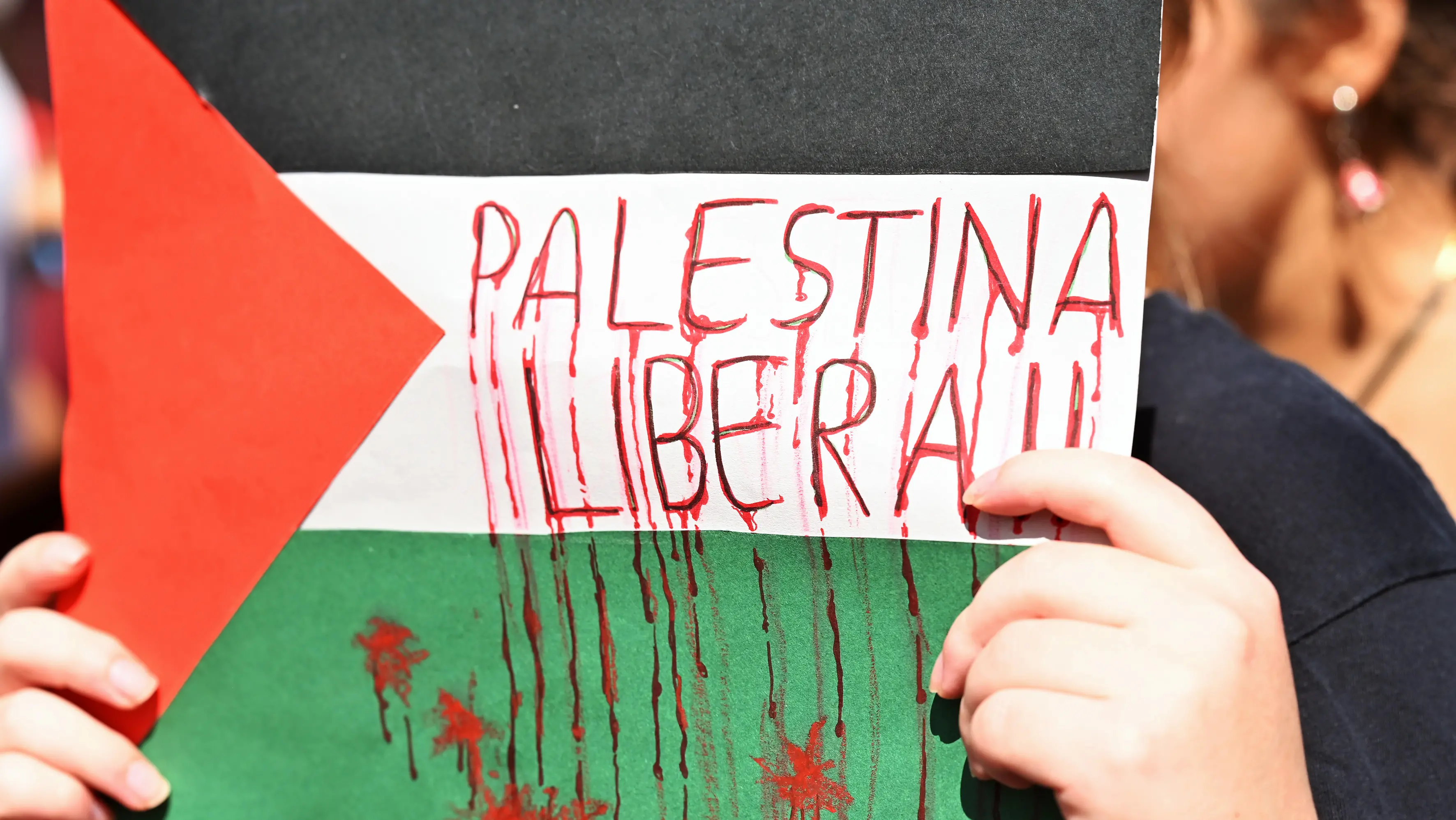 Massa, 37 indagati per manifestazione pro Pal del 3 ottobre. Cgil Toscana: la protesta non è reato