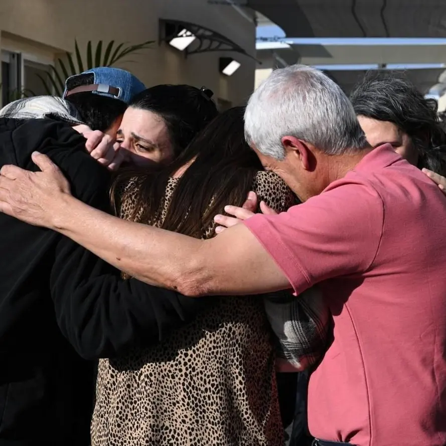 Liberi ostaggi israeliani e prigionieri palestinesi, il resto si vedrà