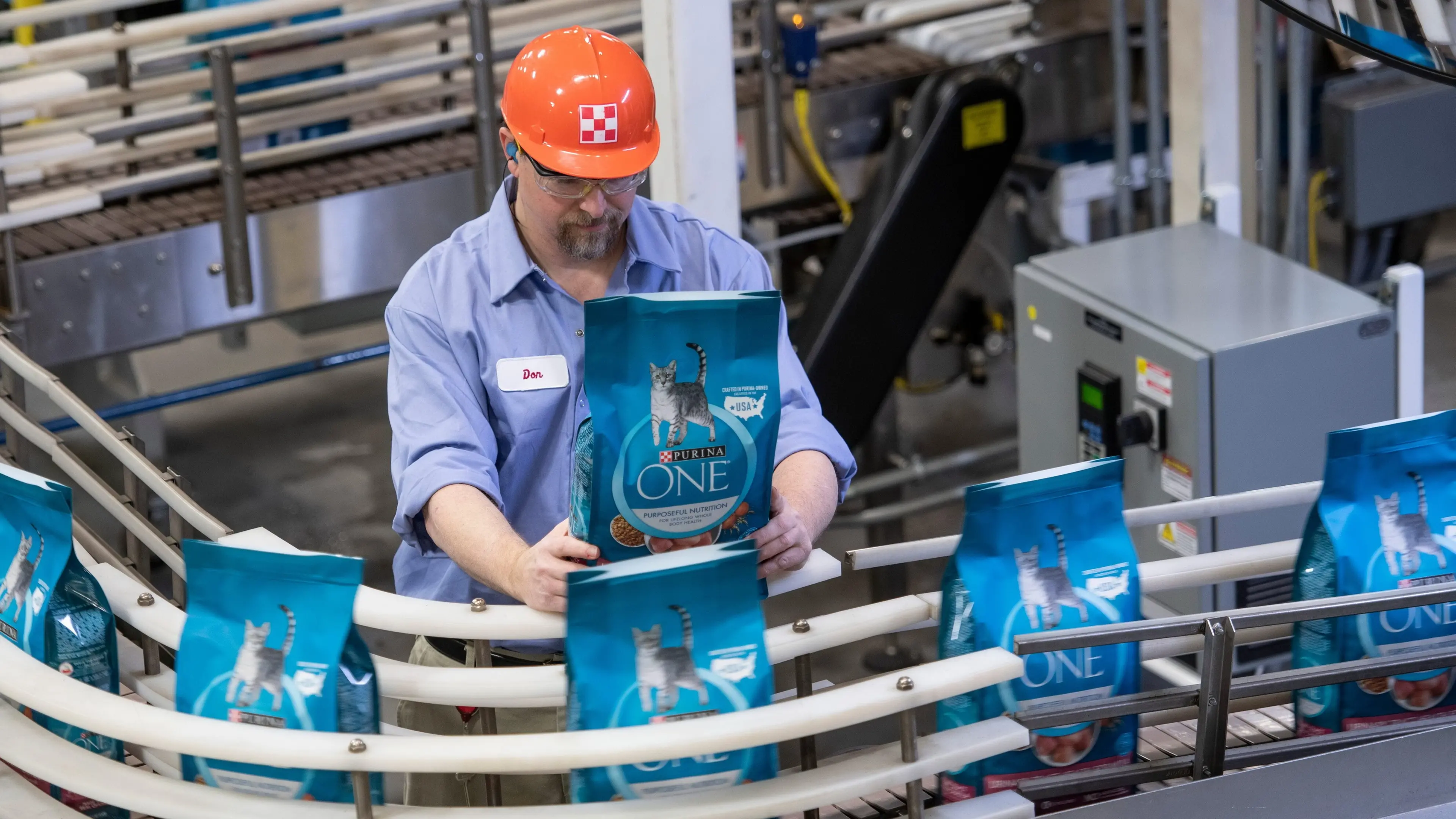 Nestlè taglierà 16 mila posti di lavoro in due anni