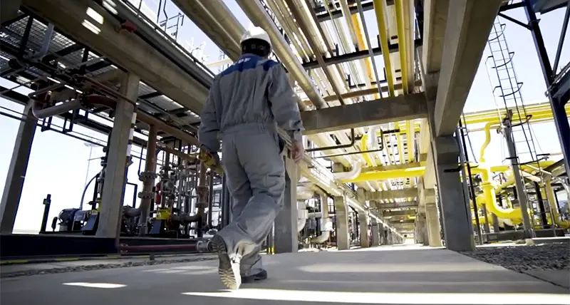 Industria italiana: la crisi che manca di politica