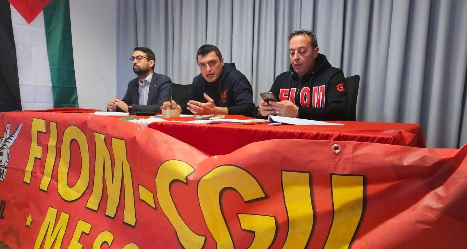 Messina, la lotta paga. Reintegrati i tre operai iscritti alla Fiom licenziati dalla Isgrò Costruzioni Srl