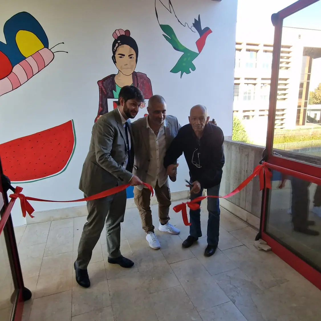 Cgil Mantova ospita “Los nombres de la Libertad”: i murales di Carrasco ispirati ai sogni dei bimbi di Gaza