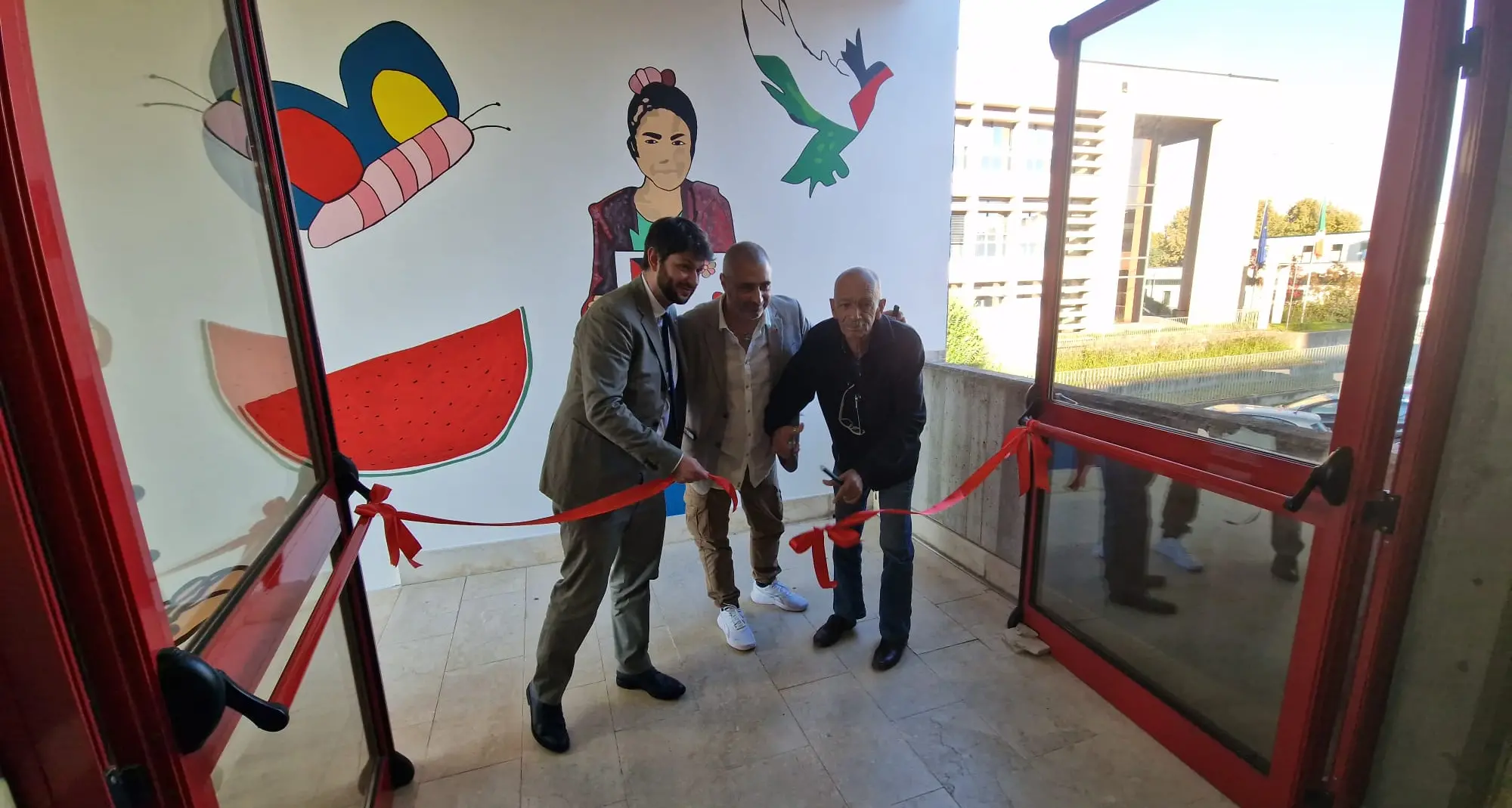 Cgil Mantova ospita “Los nombres de la Libertad”: i murales di Carrasco ispirati ai sogni dei bimbi di Gaza