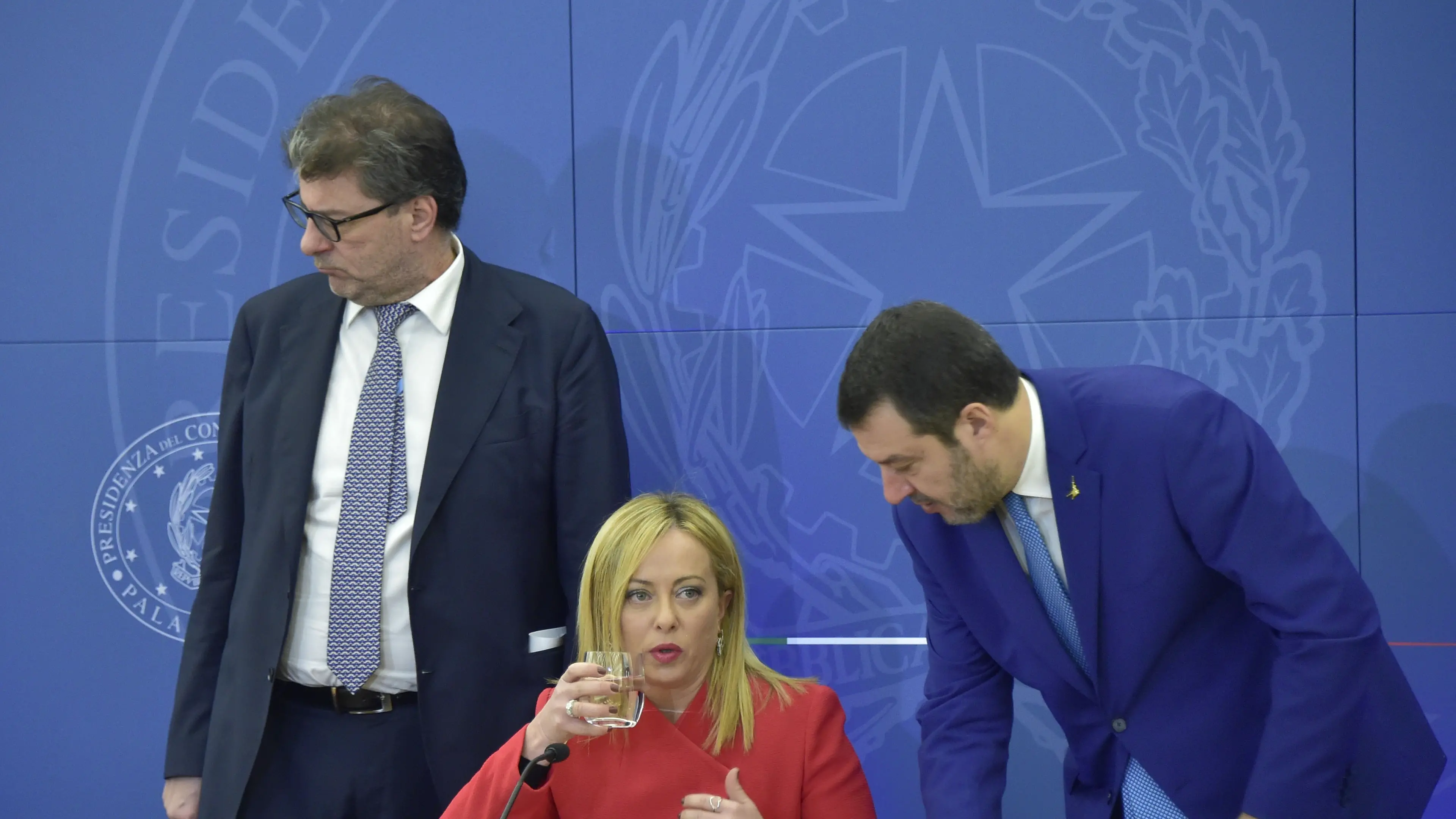 IMAGOECONOMICA