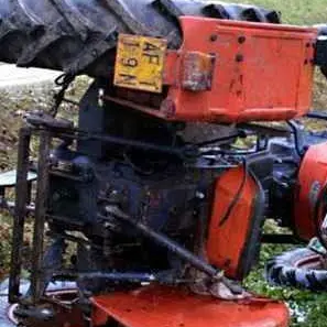 Perugia, schiacciato dal trattore muore agricoltore