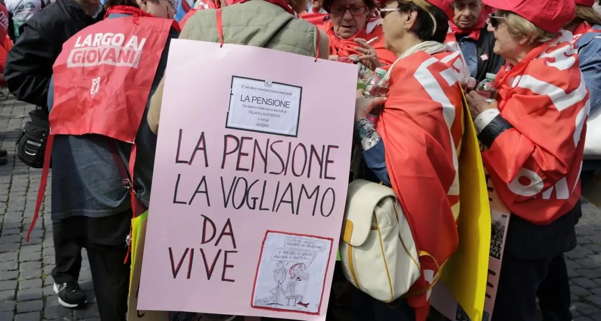 Manovra, Cgil: in pensione sempre più tardi, fino a 46 anni e tre mesi nel 2035