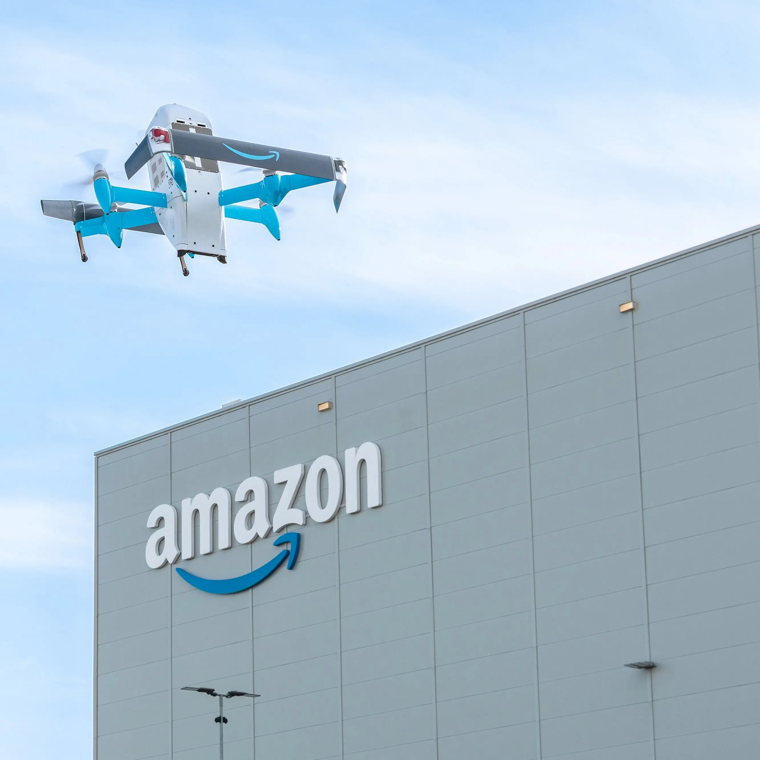 Amazon, “più robot che umani”
