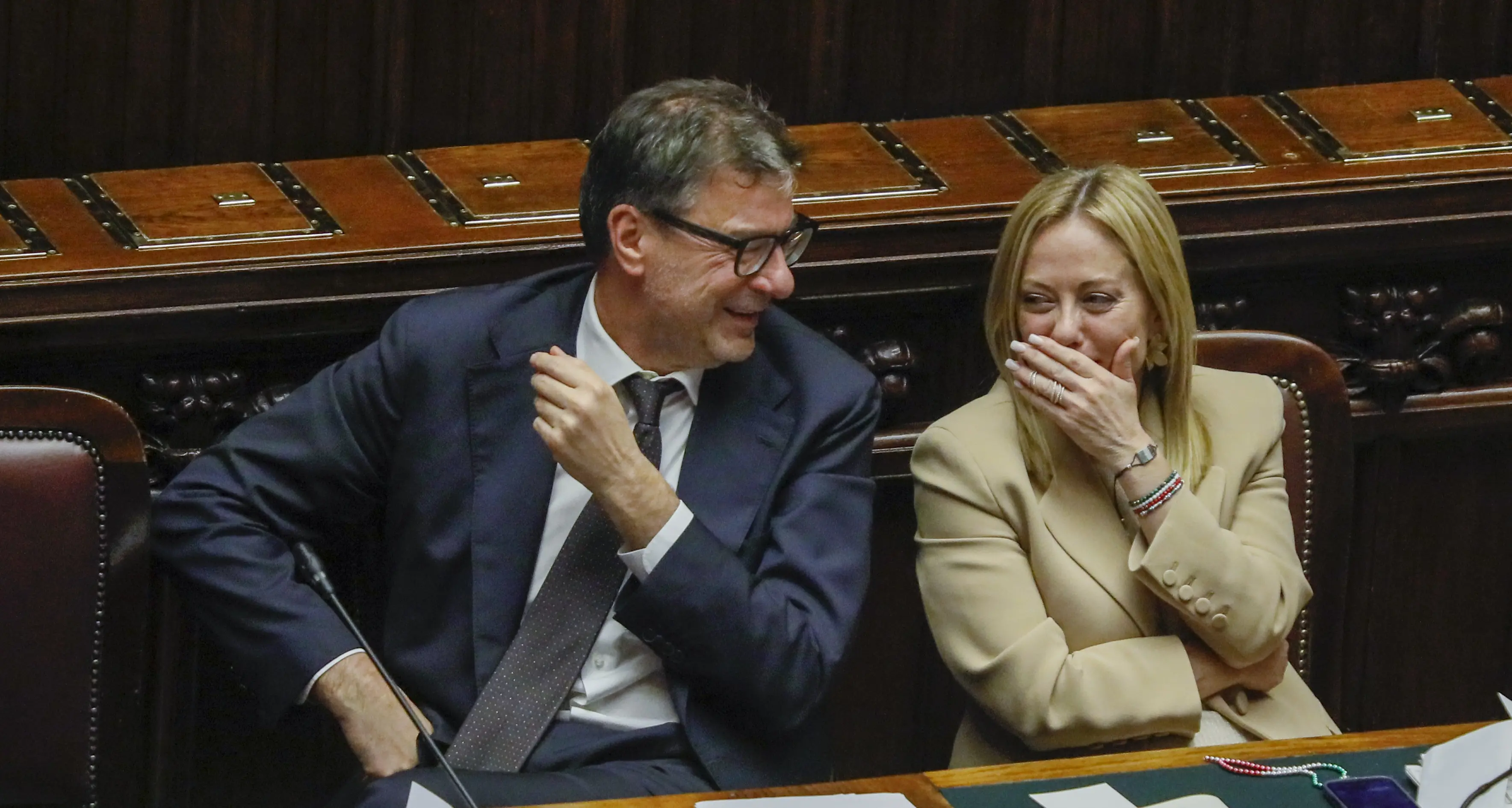Manovra: tagli ai Caf, a pagare saranno i cittadini
