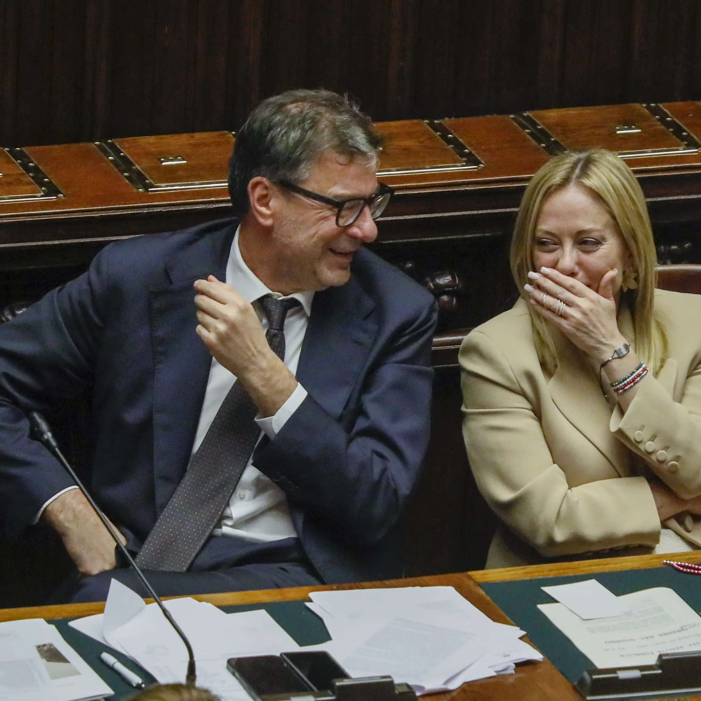 Manovra: tagli ai Caf, a pagare sono i cittadini