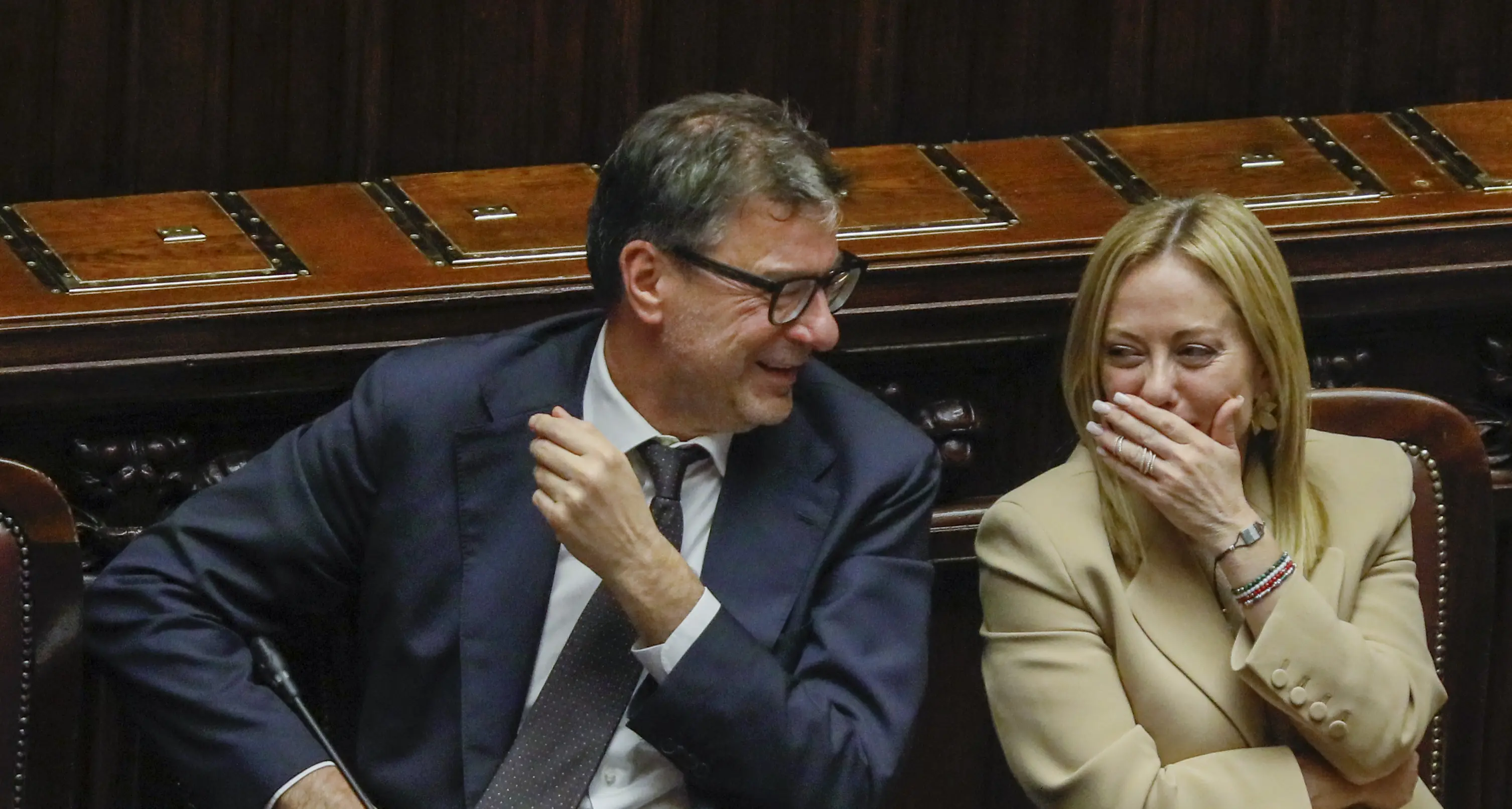 Manovra: tagli ai Caf, a pagare sono i cittadini