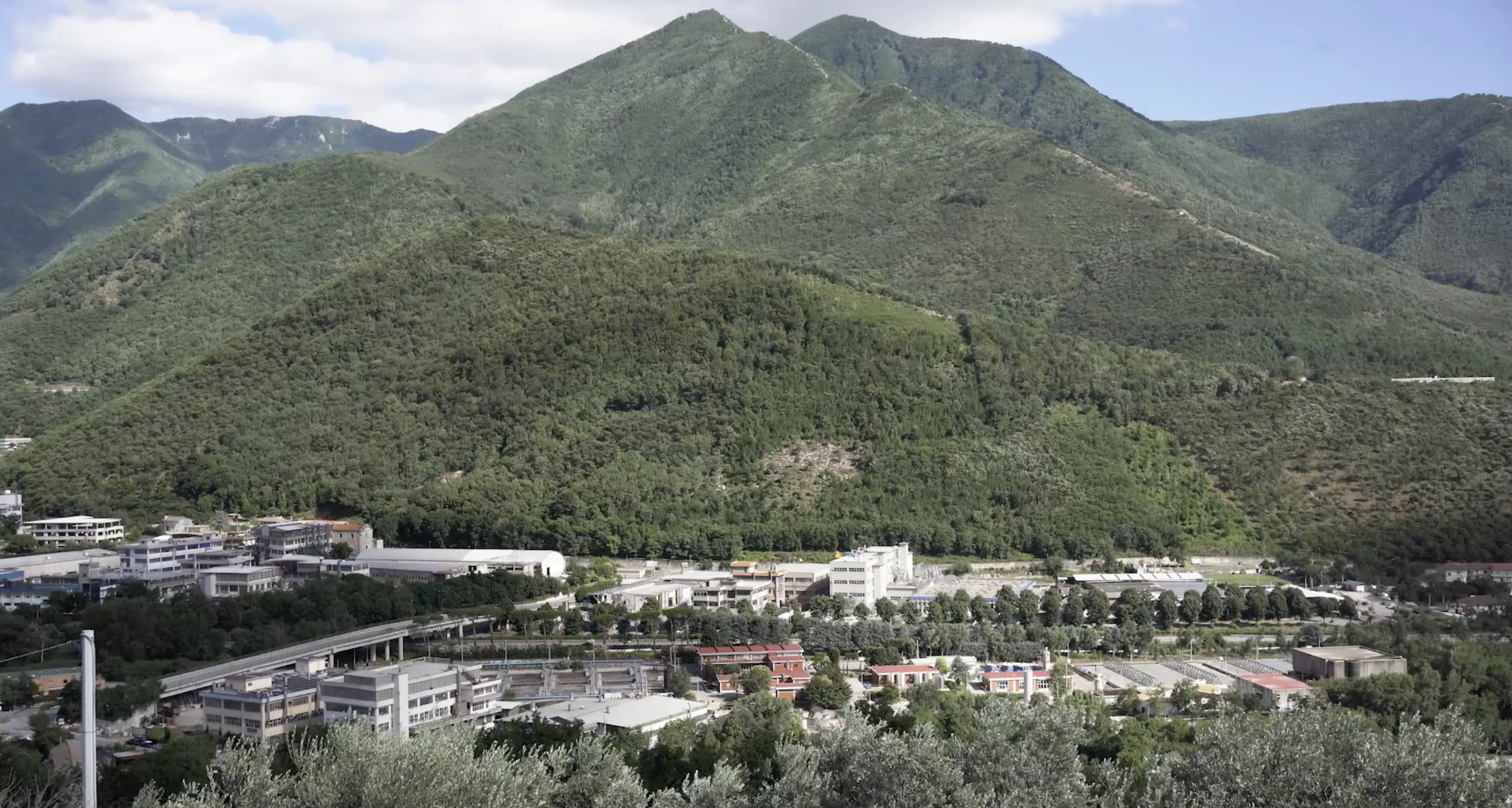 Solofra tra illegalità e inquinamento: sindacati e Legambiente chiedono un cambio di rotta