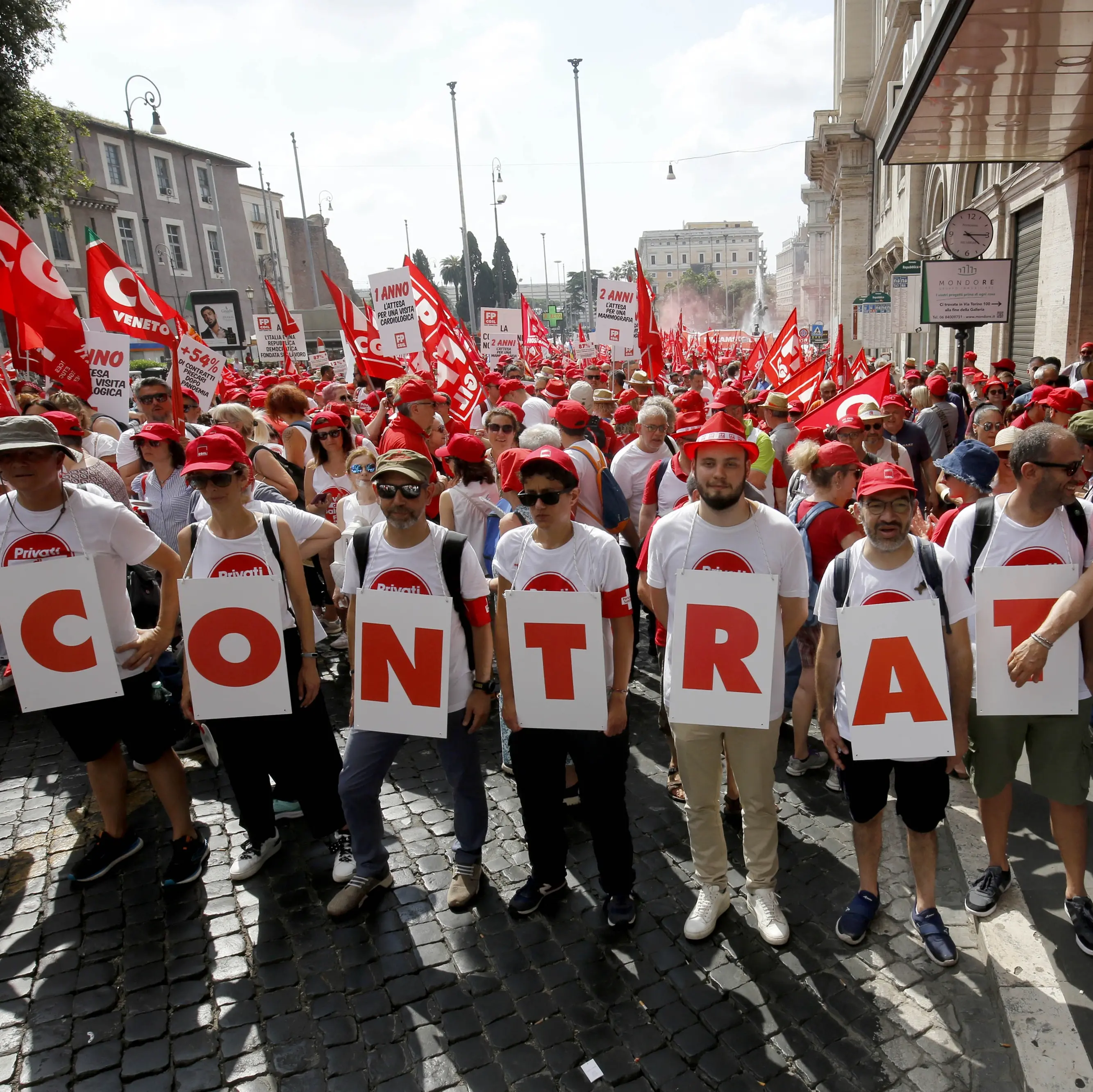 Contratti, tre milioni di lavoratori in attesa
