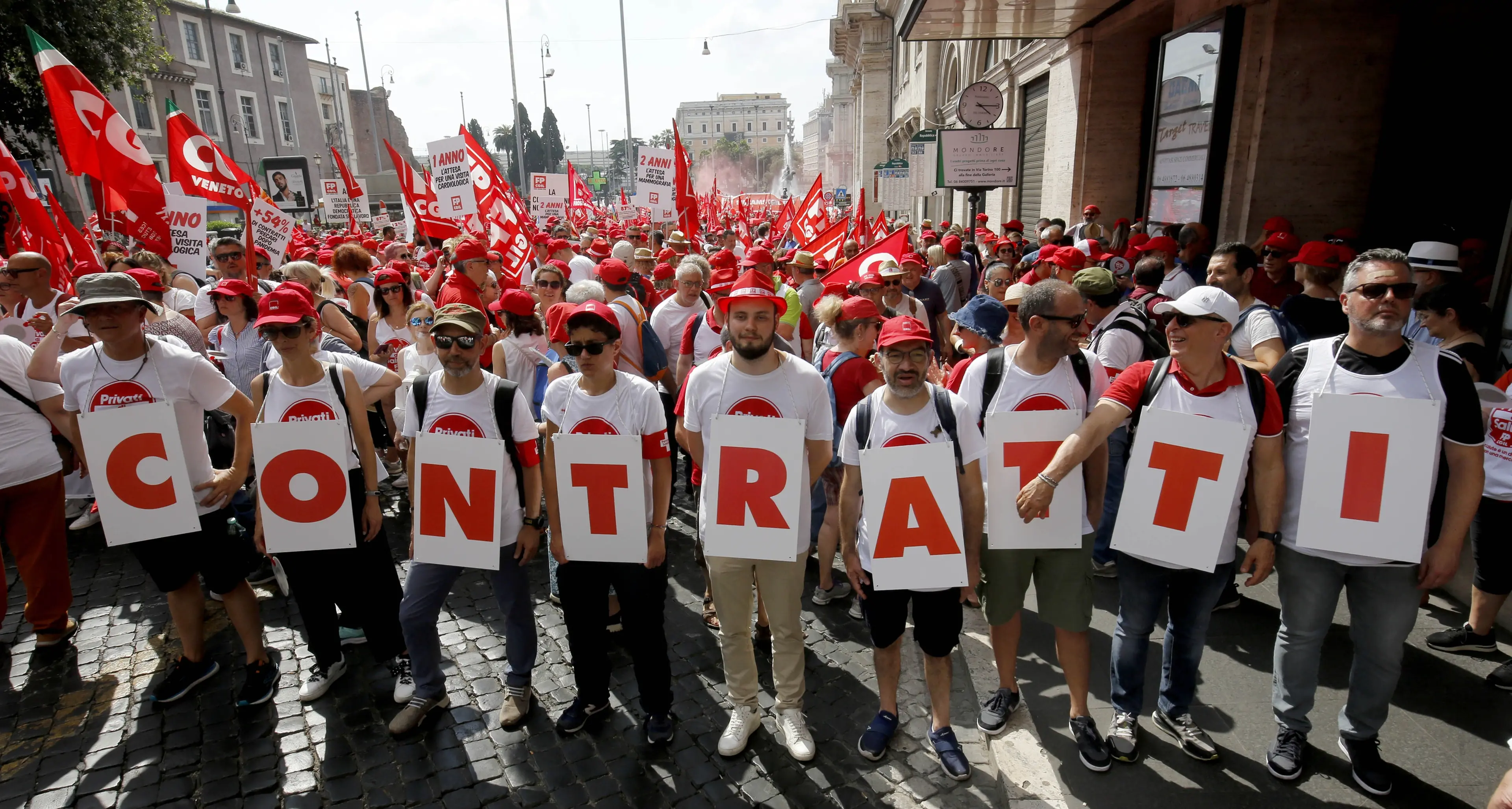 Contratti, tre milioni di lavoratori in attesa
