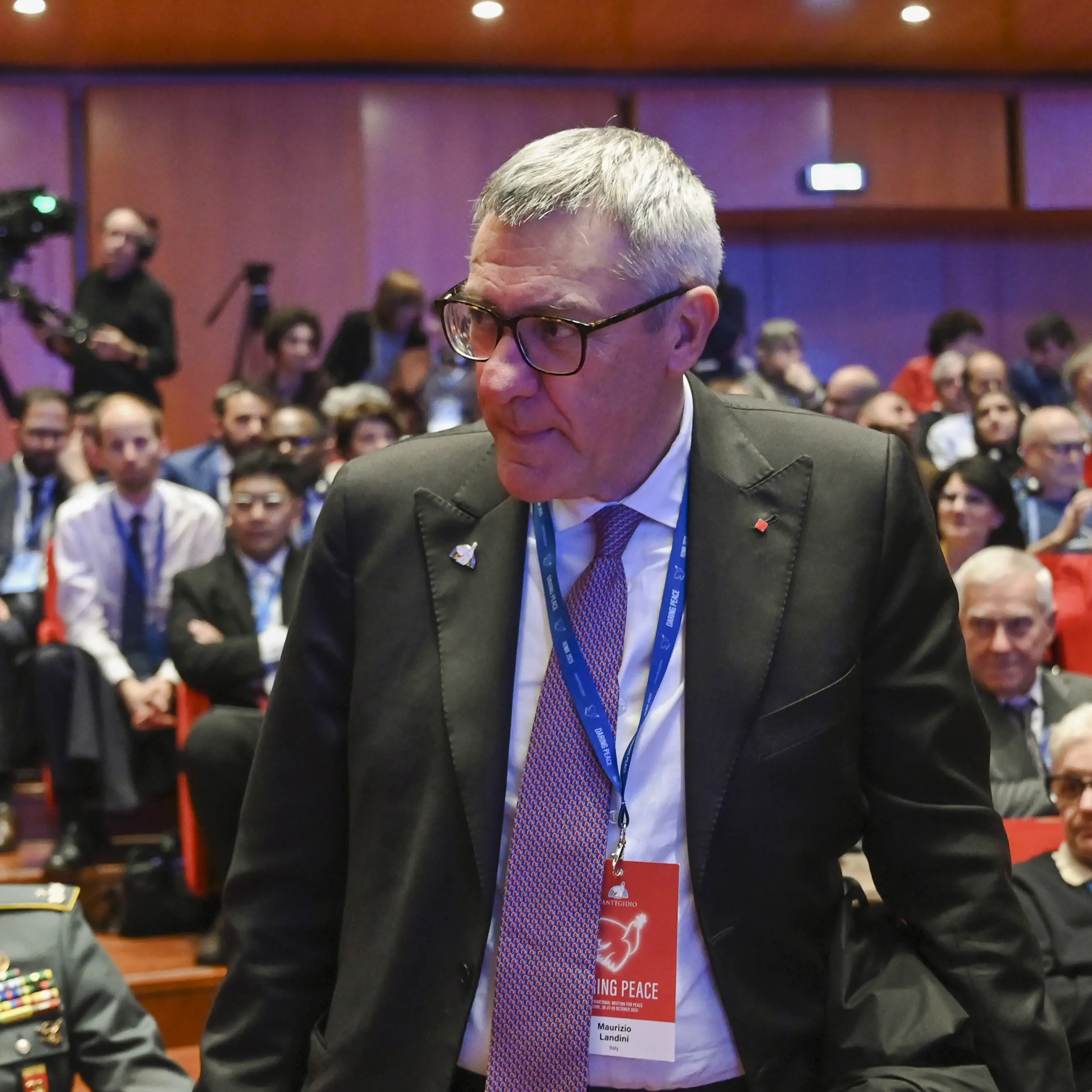 Landini: “La pace si costruisce con il lavoro e la giustizia sociale, non con il riarmo”