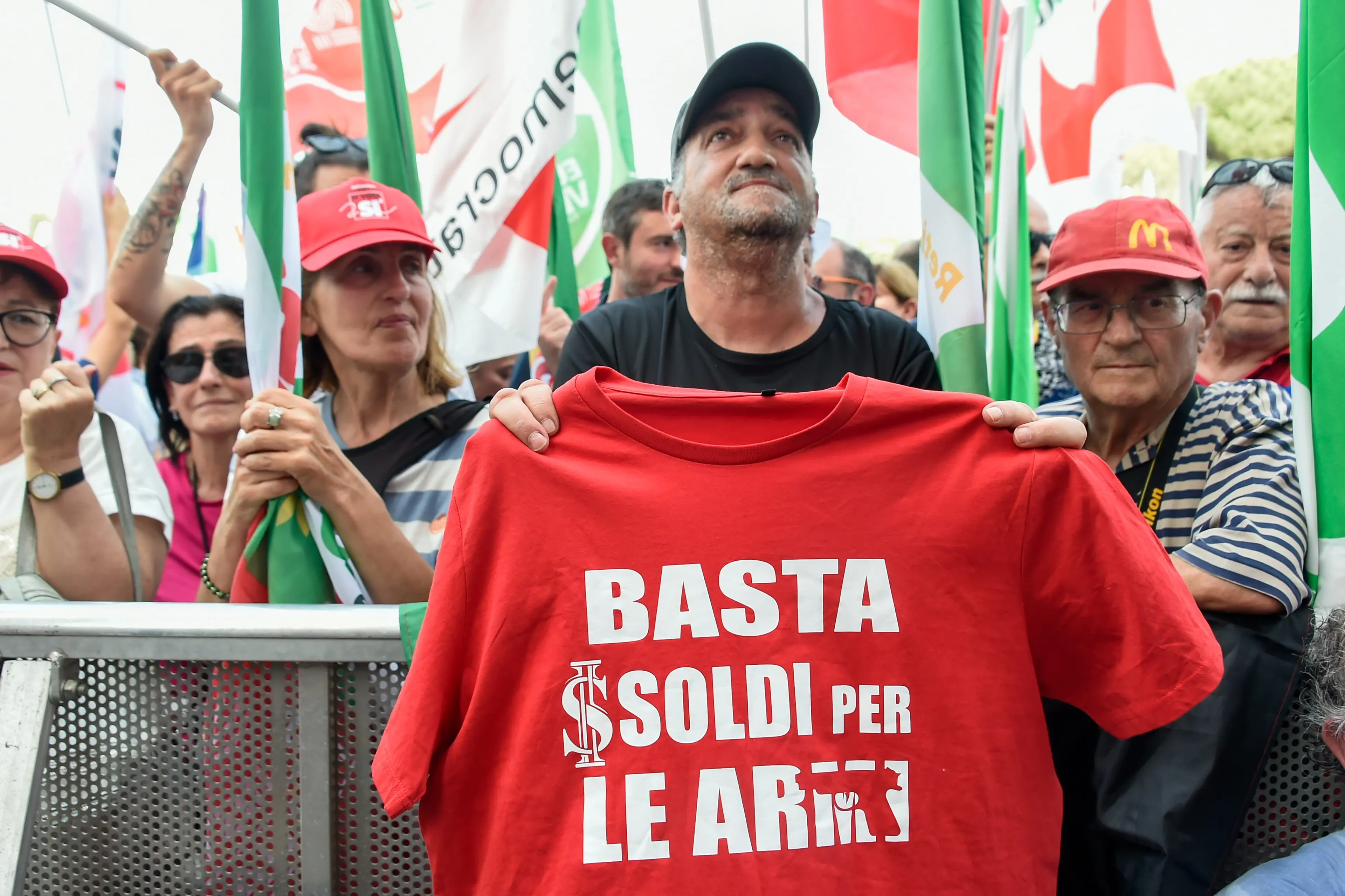 Armi e difesa: nel 2026 speso un miliardo in più