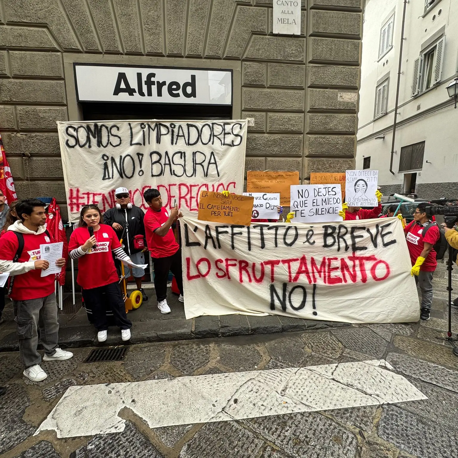 Affitti brevi, Firenze: primo sciopero in Italia degli addetti delle pulizie
