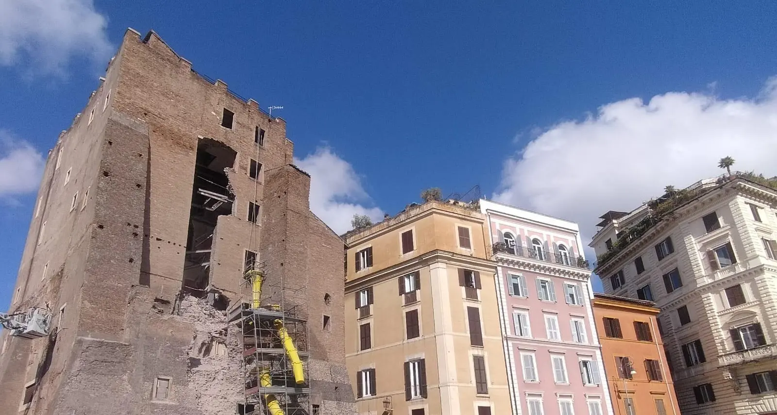 “Una ferita nel cuore di Roma”