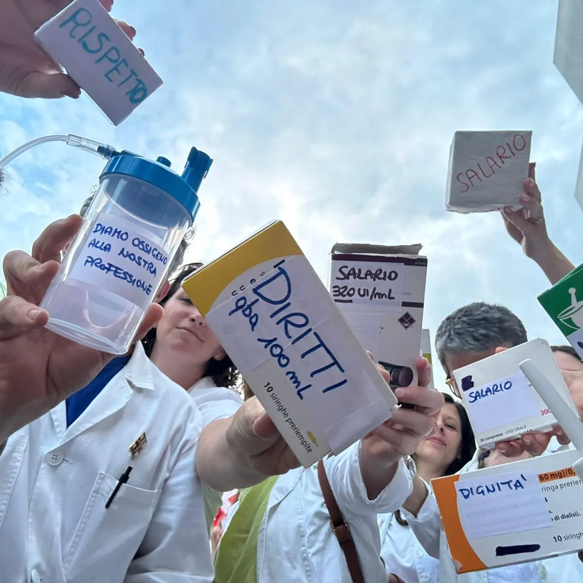 Farmacie private: basta rinvii. Presidio lombardo a Milano alle 10:30