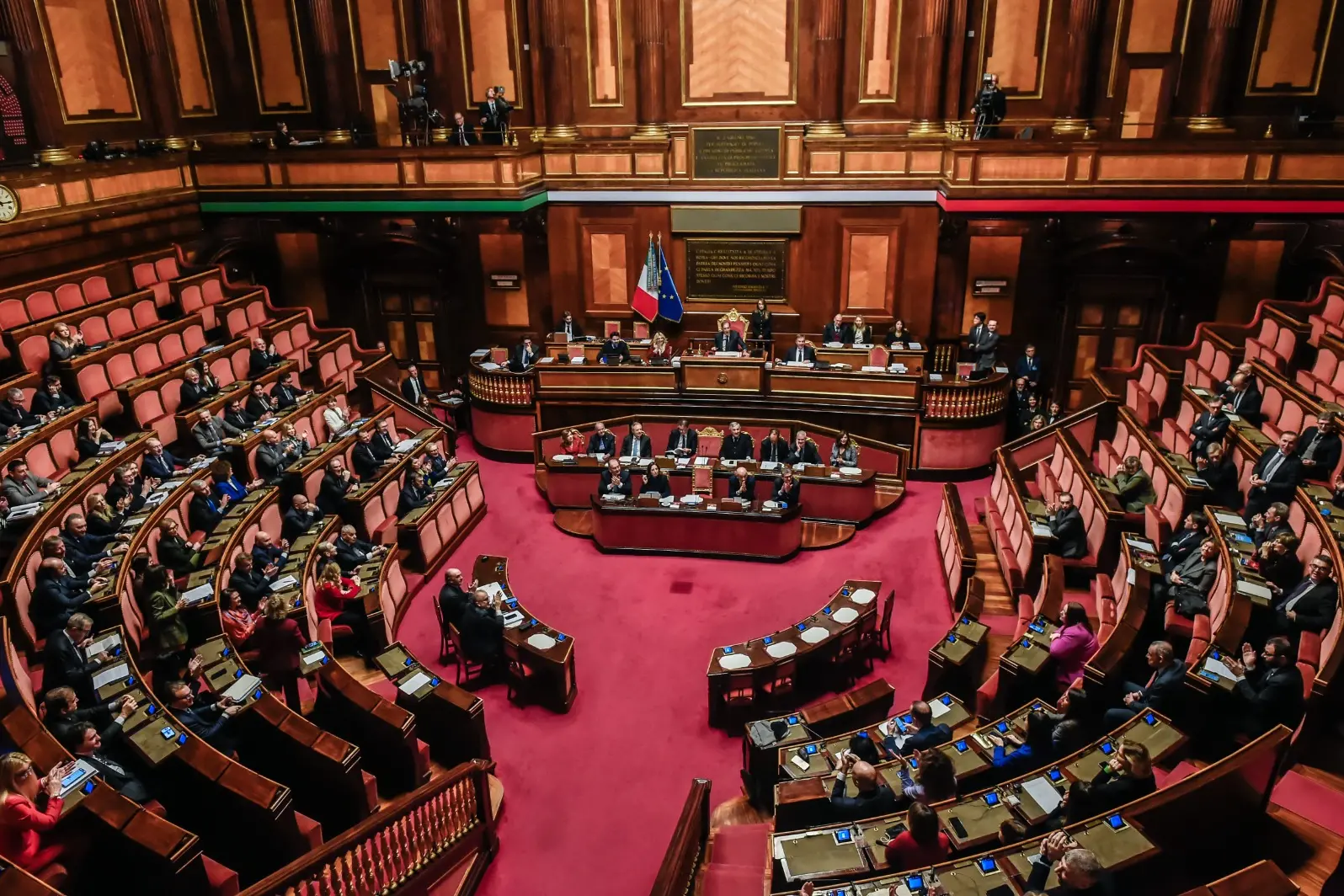 La manovra è legge. Tutte le misure contro i lavoratori