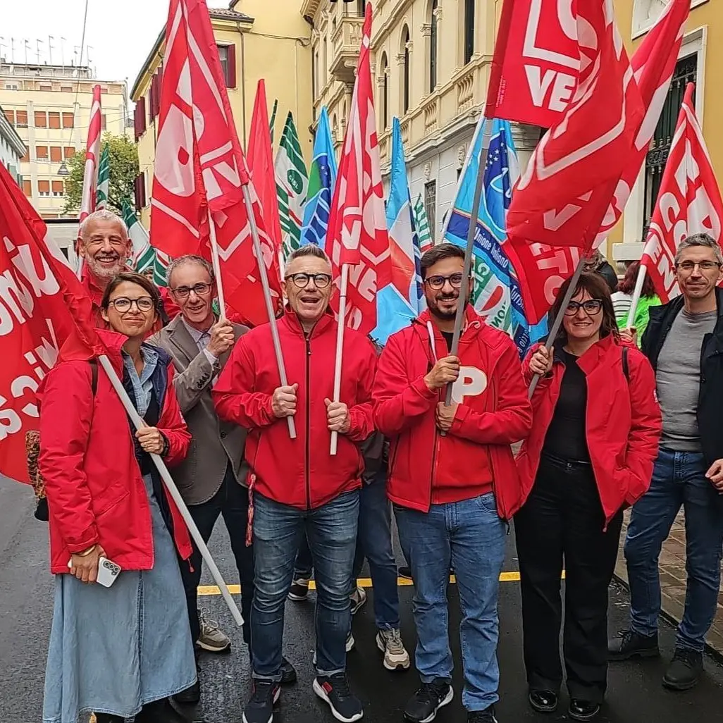 Venezia, licenziata nel giorno dello sciopero contro il contratto pirata Anaste