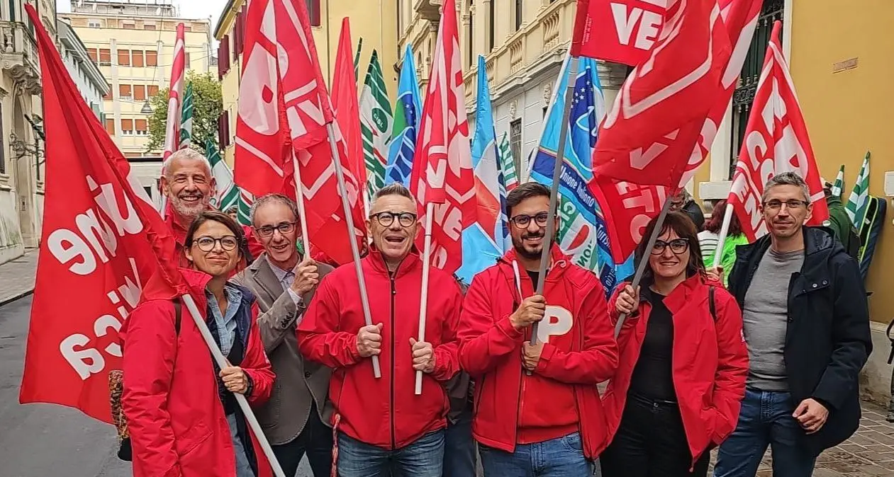 Venezia, licenziata nel giorno dello sciopero contro il contratto pirata Anaste