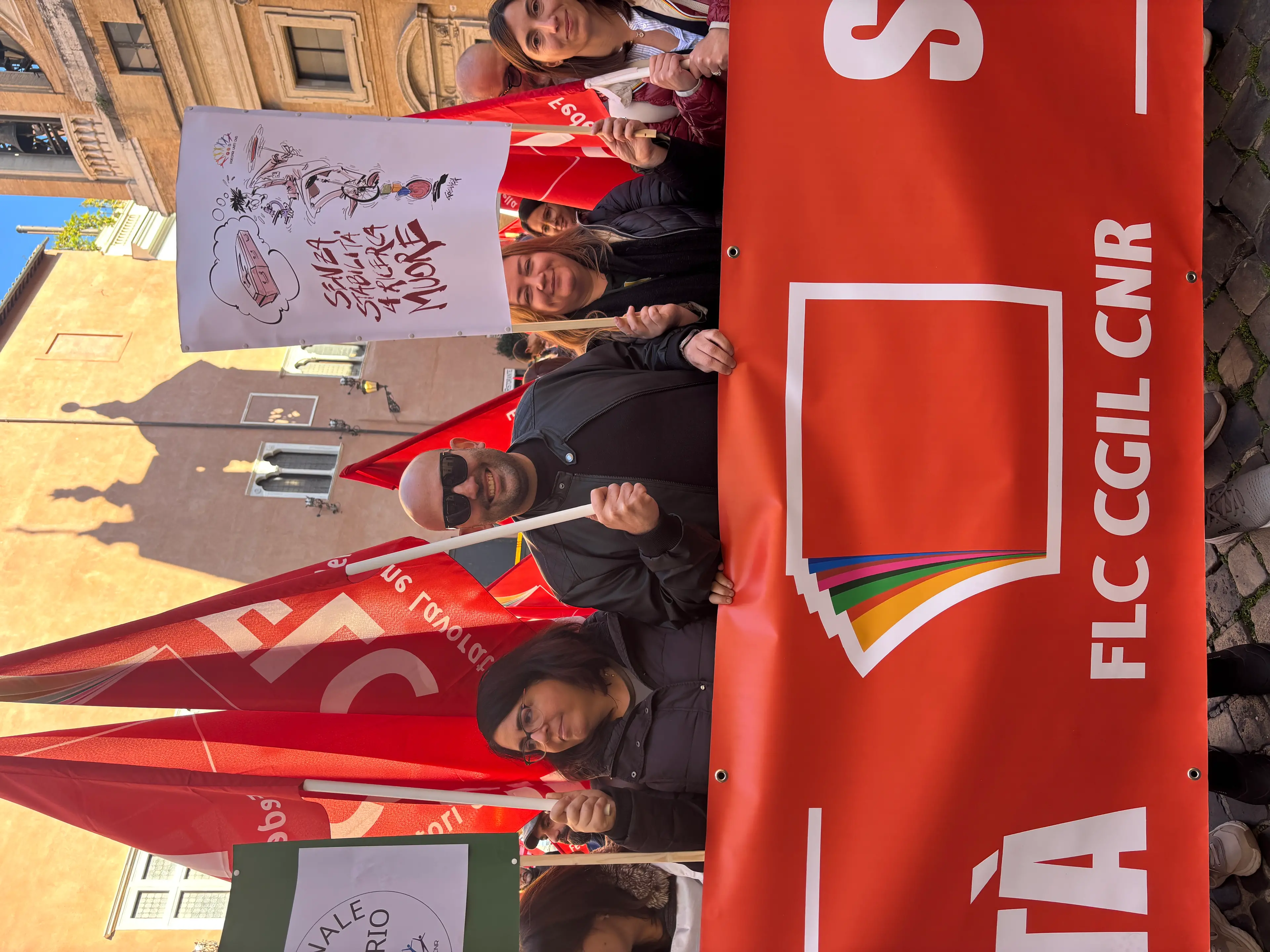 Vite sospese in cerca di futuro