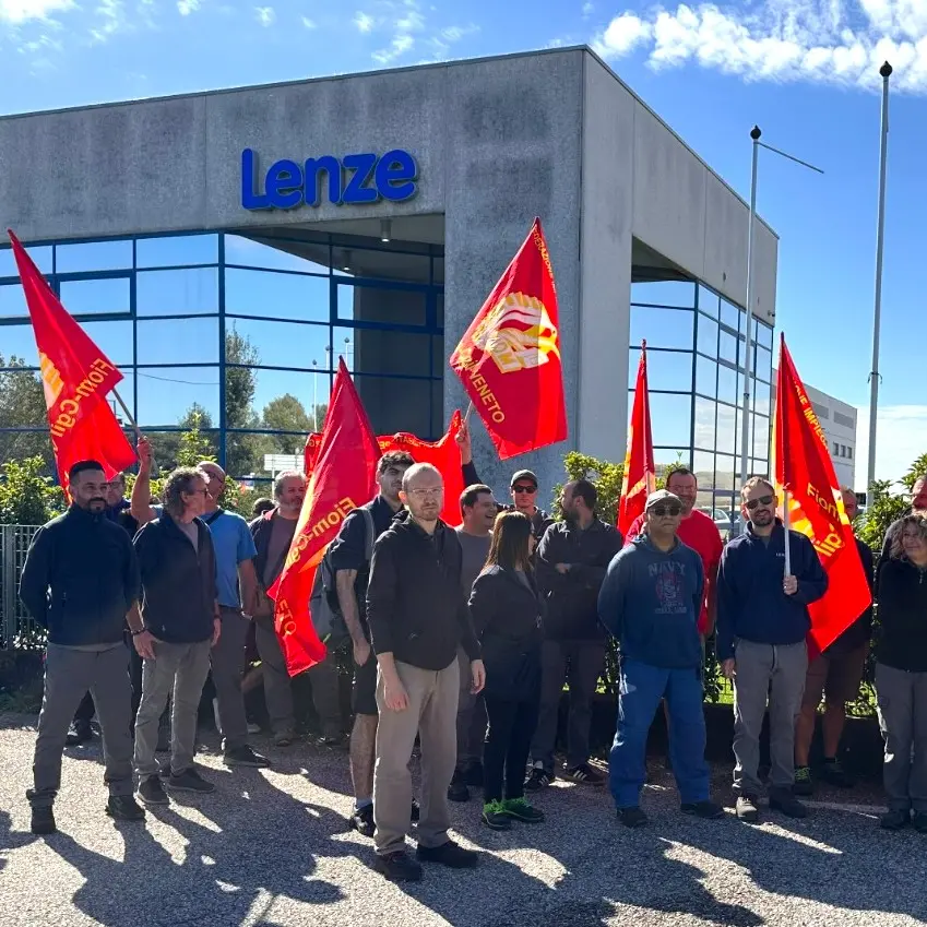 Lenze chiude. Fiom: “Prevalsa la logica del massimo profitto”