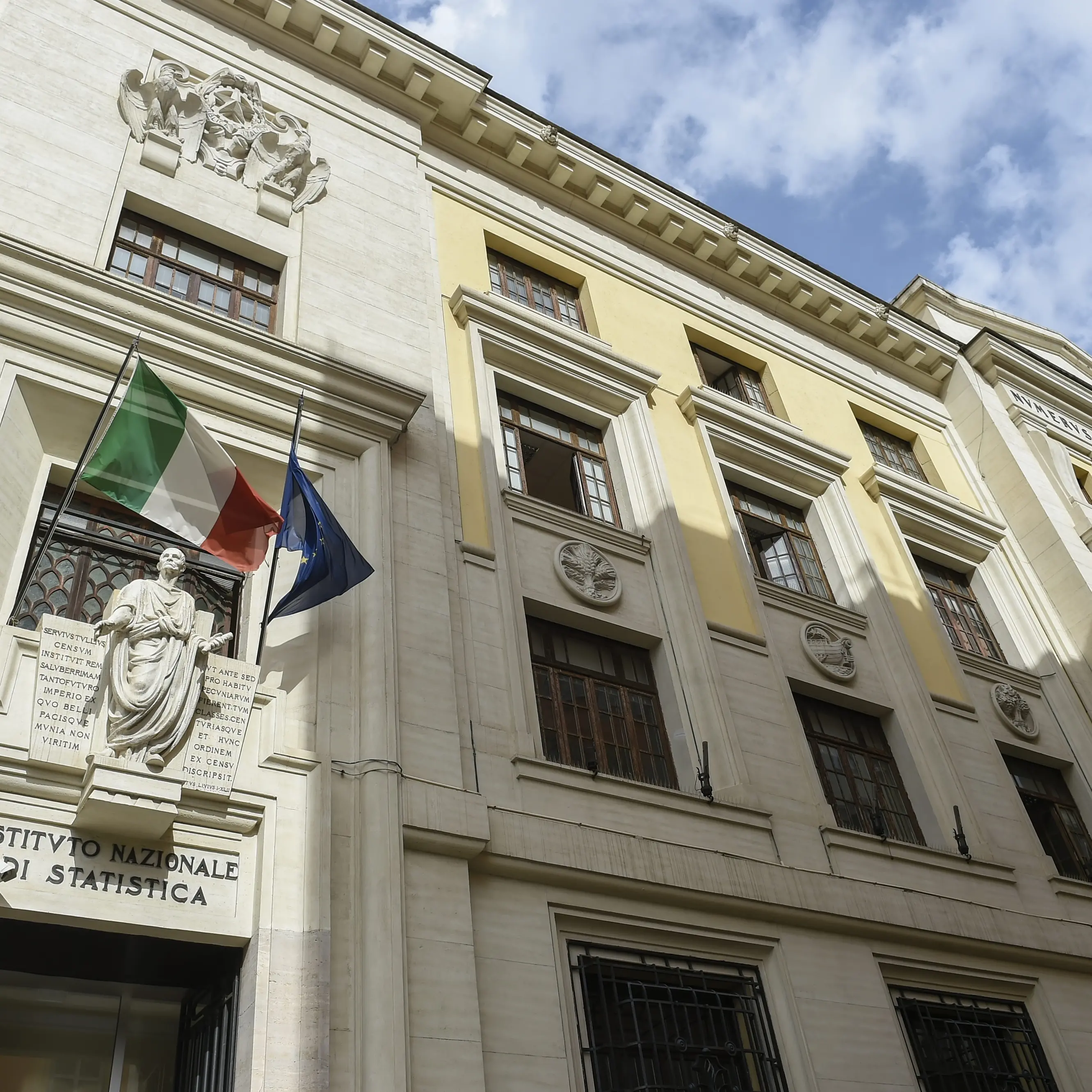 In Italia povertà e disuguaglianze sopra la media Ue