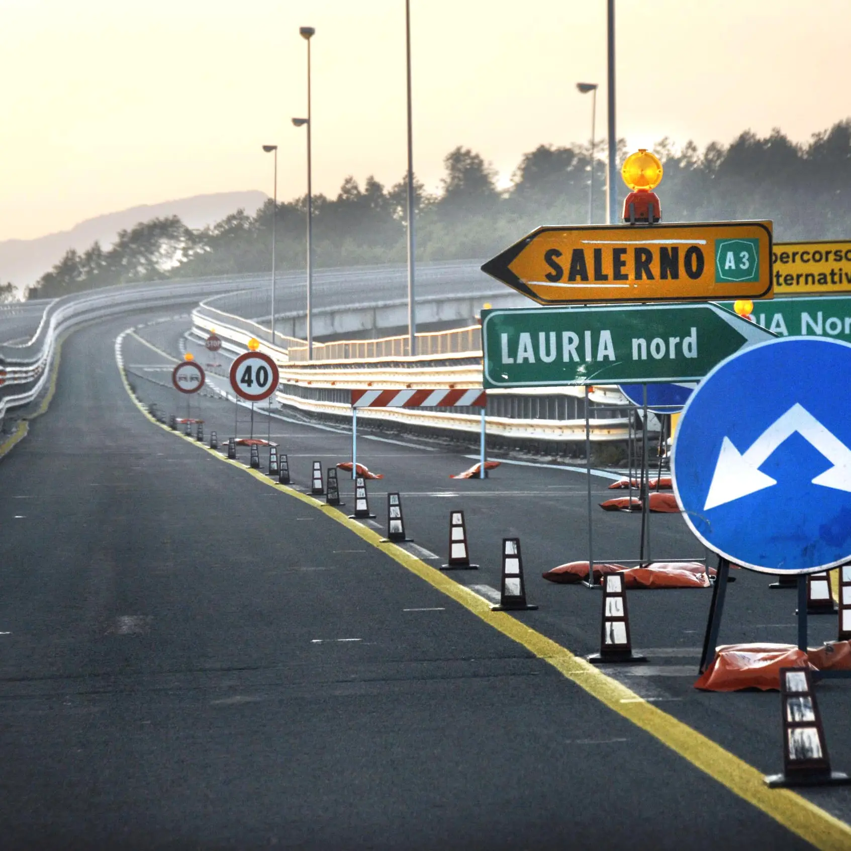 A piedi sino al ponte sullo Stretto
