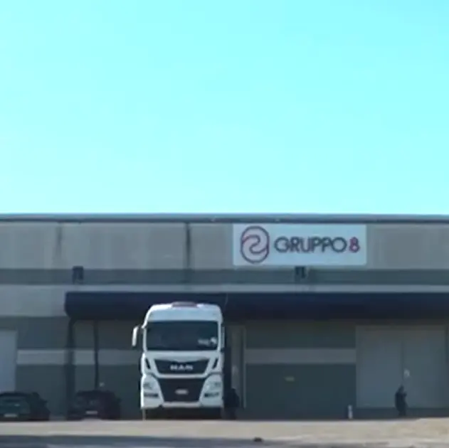 Gruppo8-Sofalegname chiude e rifiuta ogni accordo