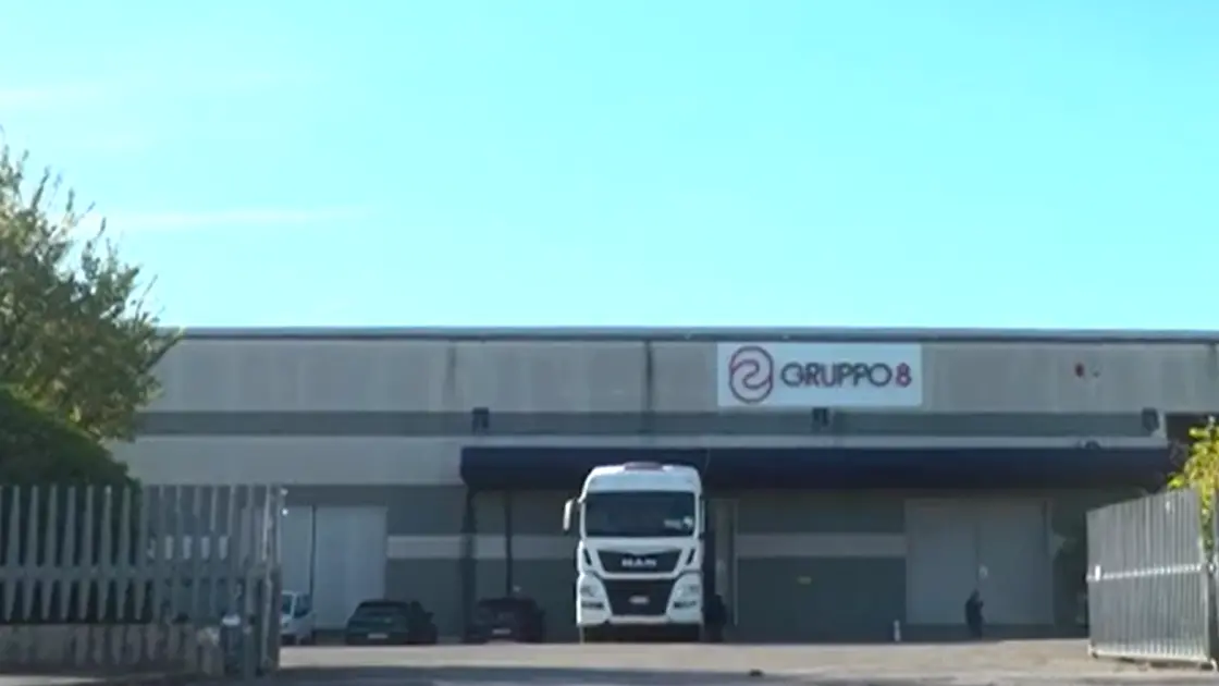 Gruppo8-Sofalegname chiude e rifiuta ogni accordo