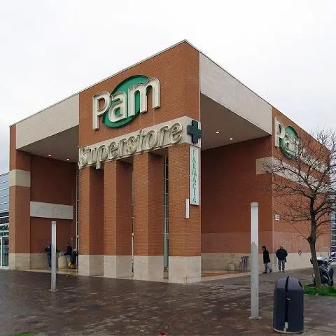 Pam, cassieri licenziati per non aver sventato finti furti