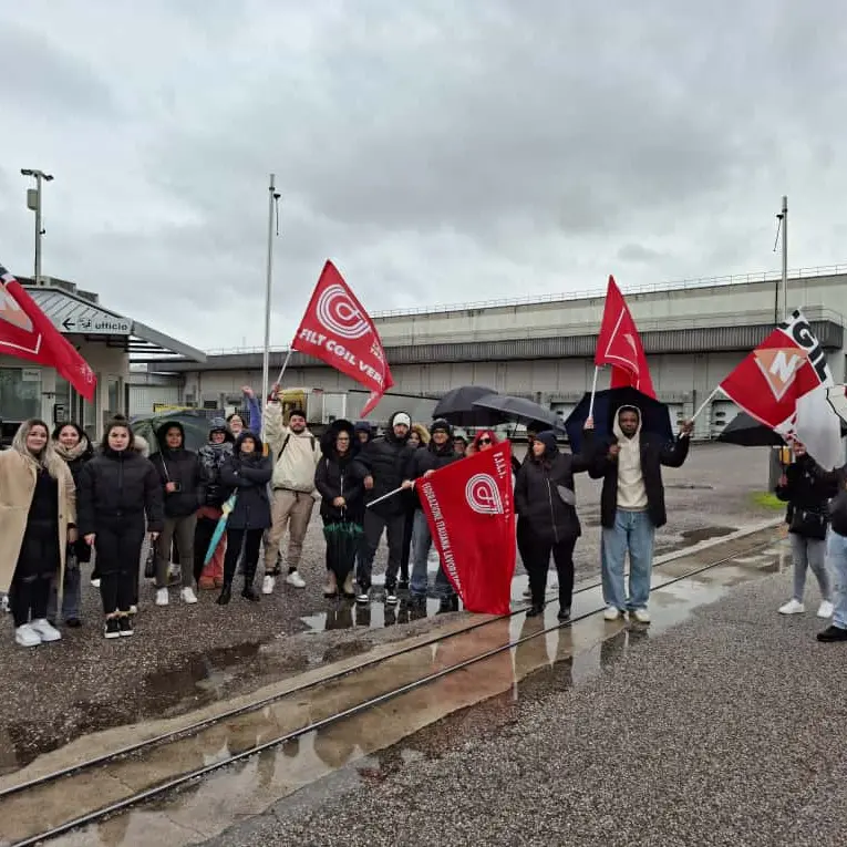 Sciopero logistica ex Mondadori: l’adesione sfiora il 100%