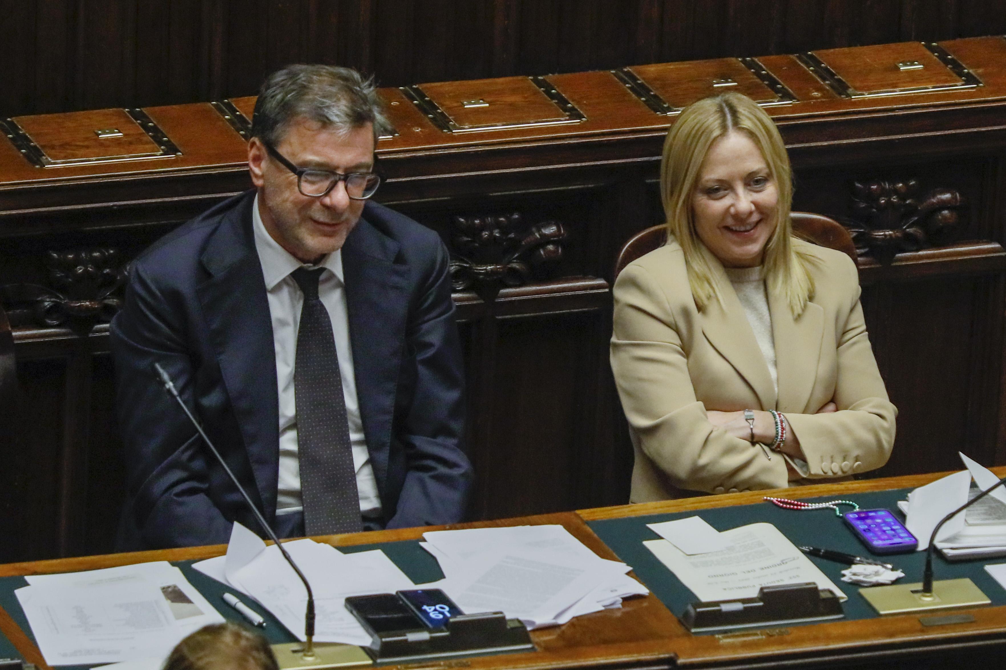 Crollo Dell industria Ma La Manovra Meloni Non Investe crollo-dell-industria-ma-la-manovra-meloni-non-investe
