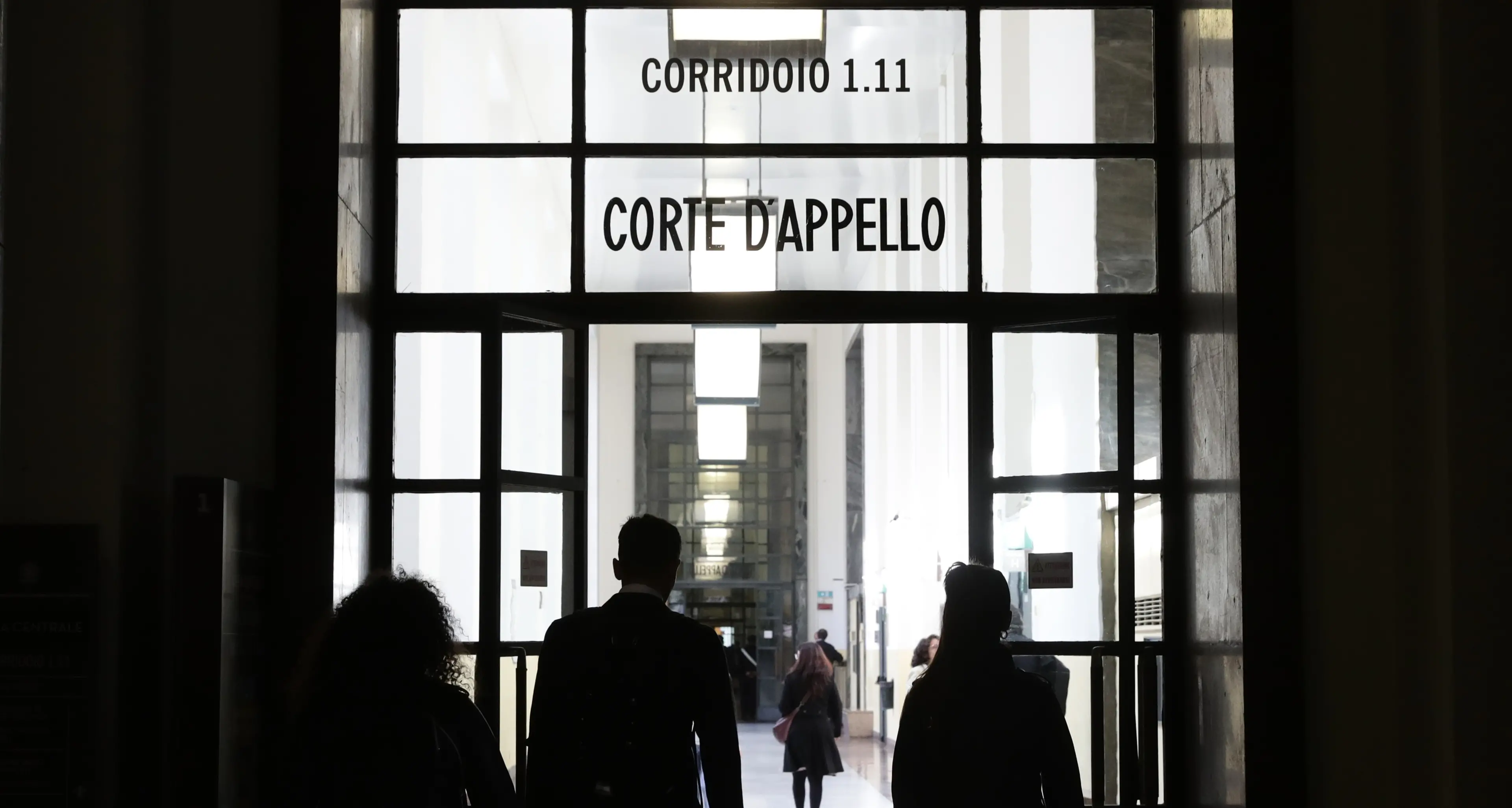 La ferita che non cicatrizza: donne che si difendono due volte