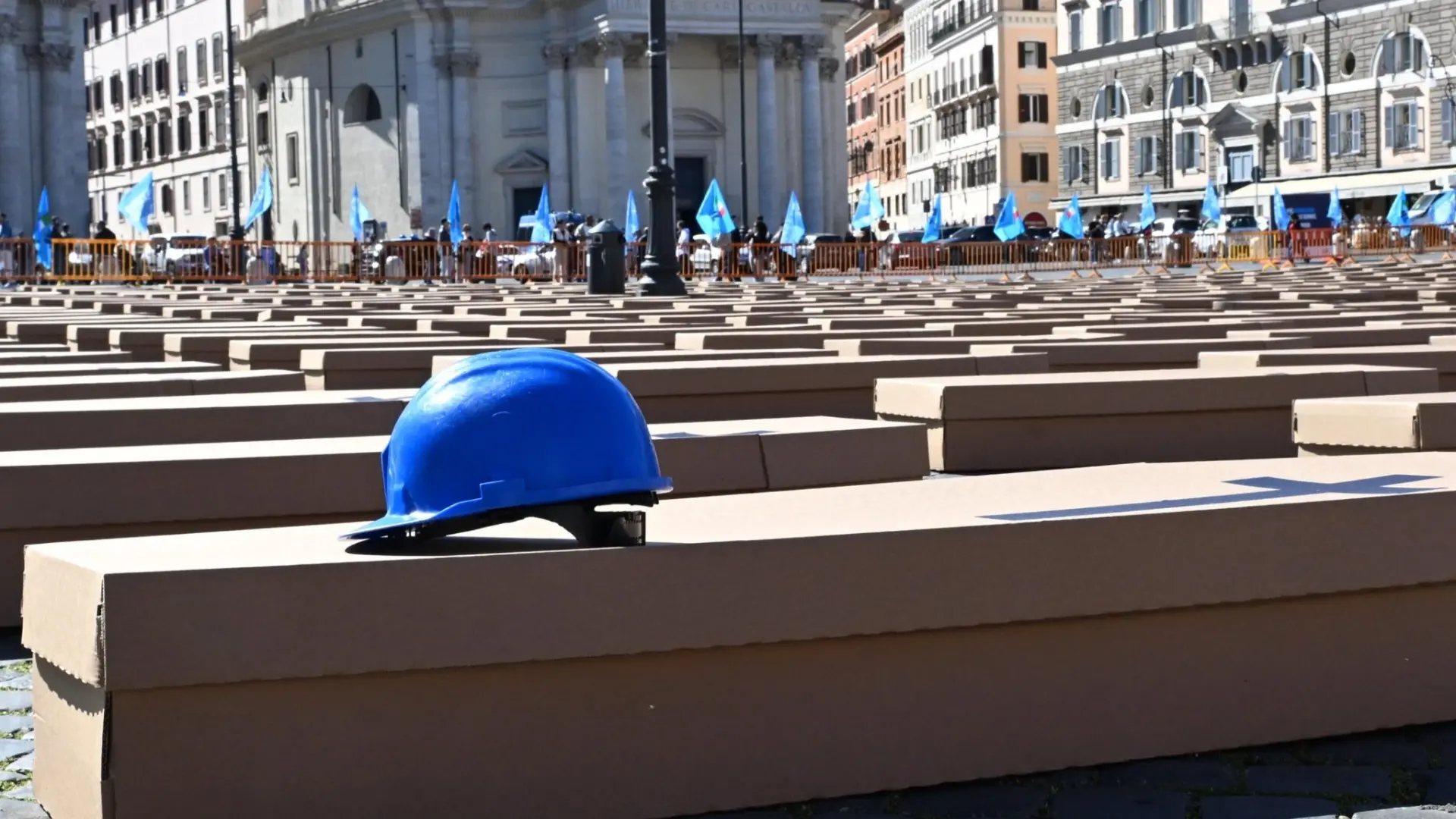 Vittoria Davalli, Radio Popolare