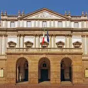 Gridò “Palestina libera”, la Scala dovrà risarcire la maschera: licenziamento illegittimo