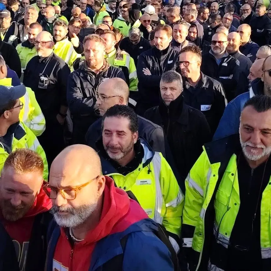 Ex Ilva, situazione grave. Sindacati: “Governo intervenga”