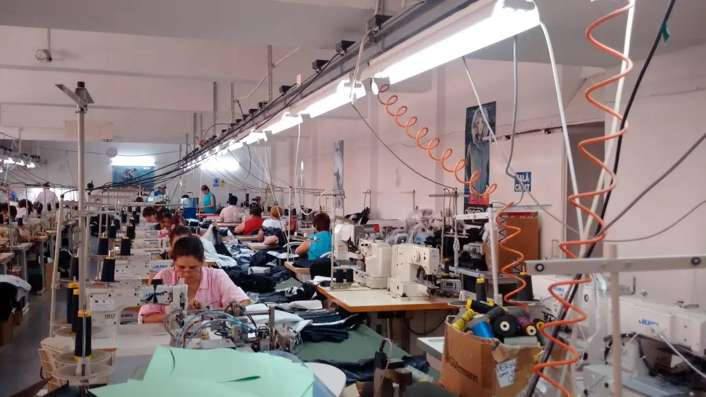 TRICOTEX BACAU INDUSTRIA TESSILE MACCHINA MACCHINE DA CUCIRE CUCITO CUCITURA SARTORIALE SARTO SARTA SARTI SARTE SARTORIA ABBIGLIAMENTO RICAMO RICAMIFICIO RICAMATRICE