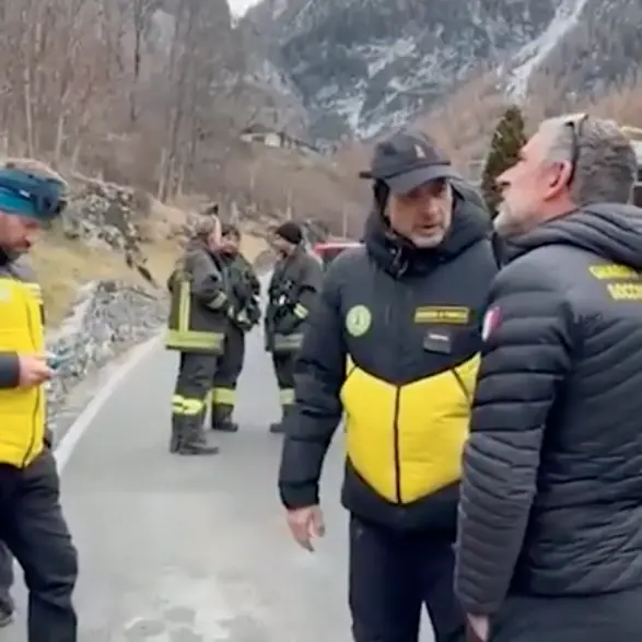 Precipita elicottero in Valtellina, muore operaio 29enne